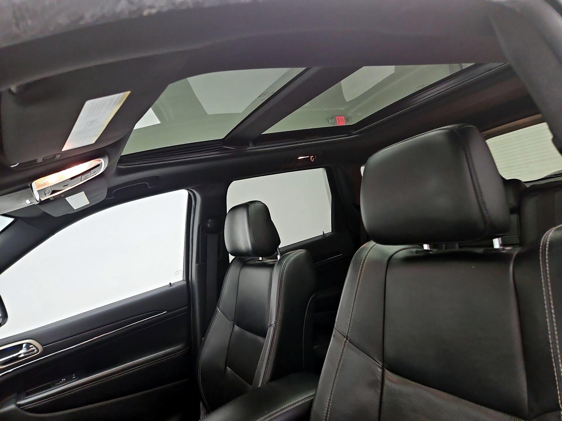 Thumbnail: 2014 Jeep Grand Cherokee - 20