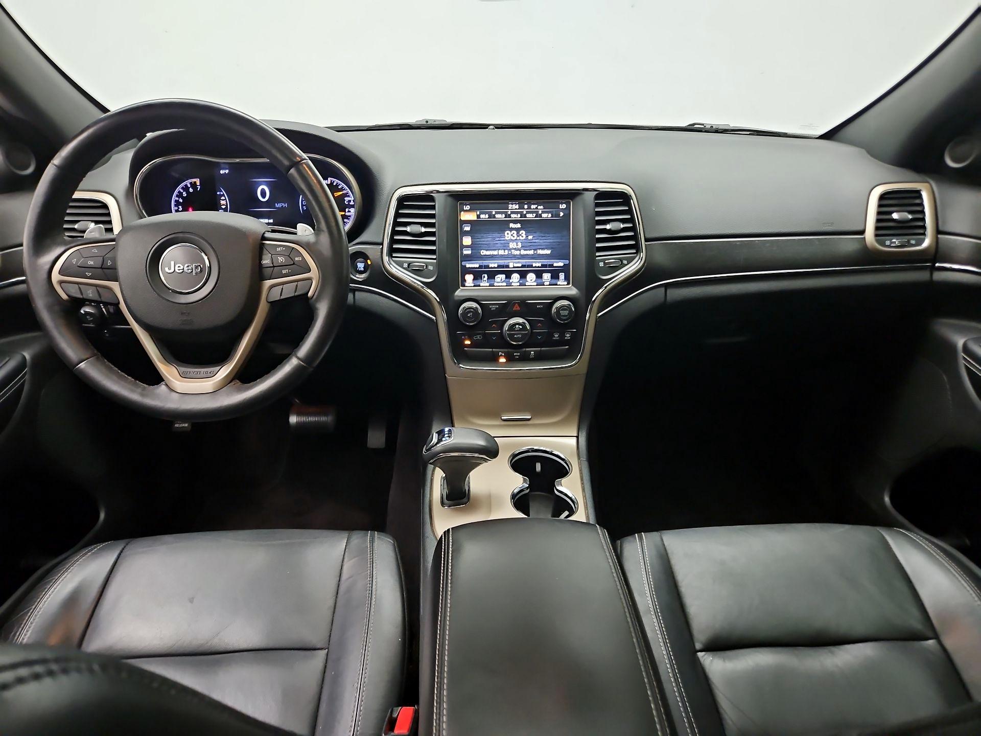 Thumbnail: 2015 Jeep Grand Cherokee - 9