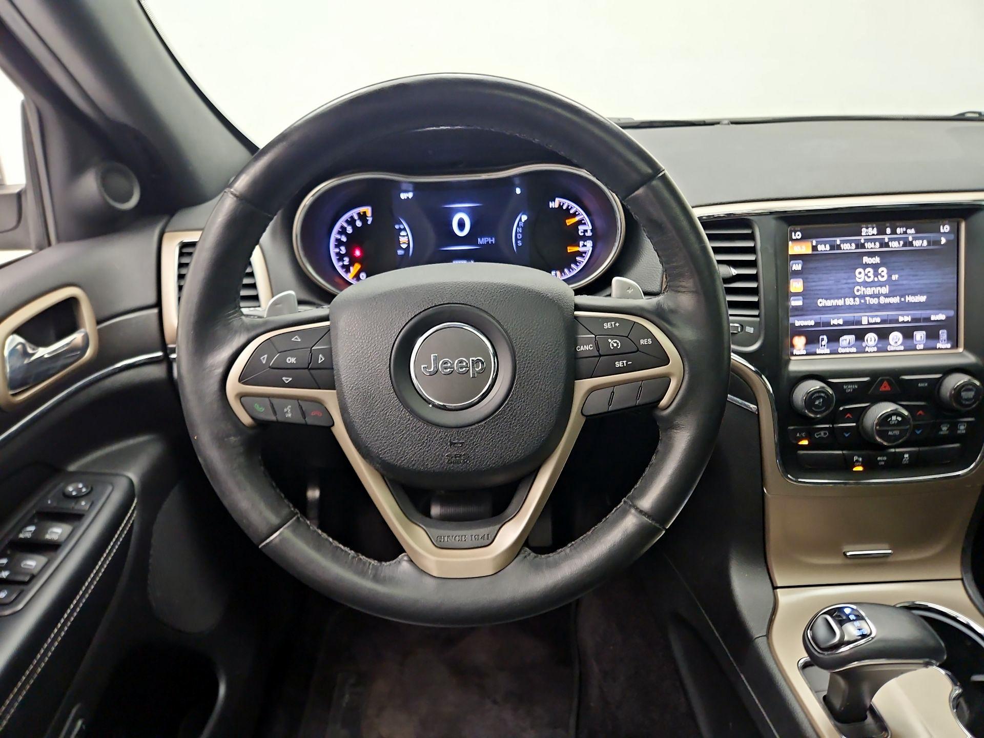 Thumbnail: 2015 Jeep Grand Cherokee - 10