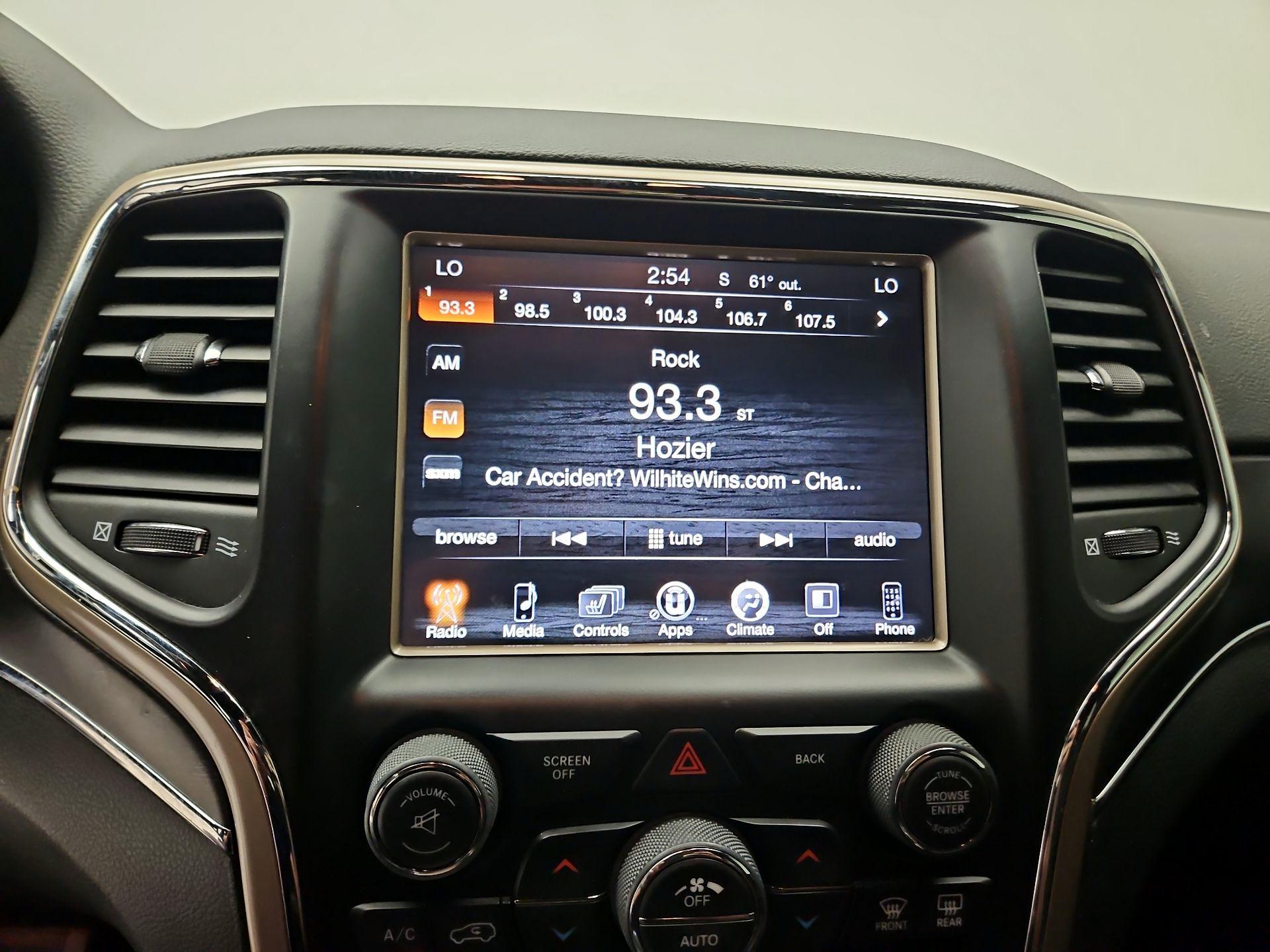 Thumbnail: 2015 Jeep Grand Cherokee - 15
