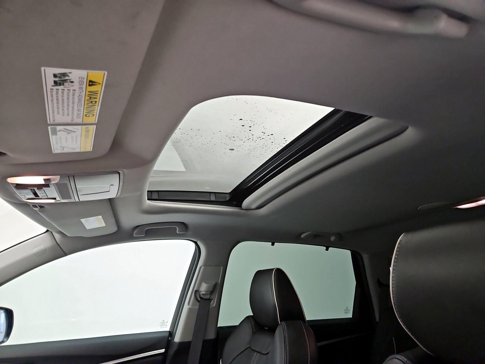 Sunroof(s) & Overhead Airbags
