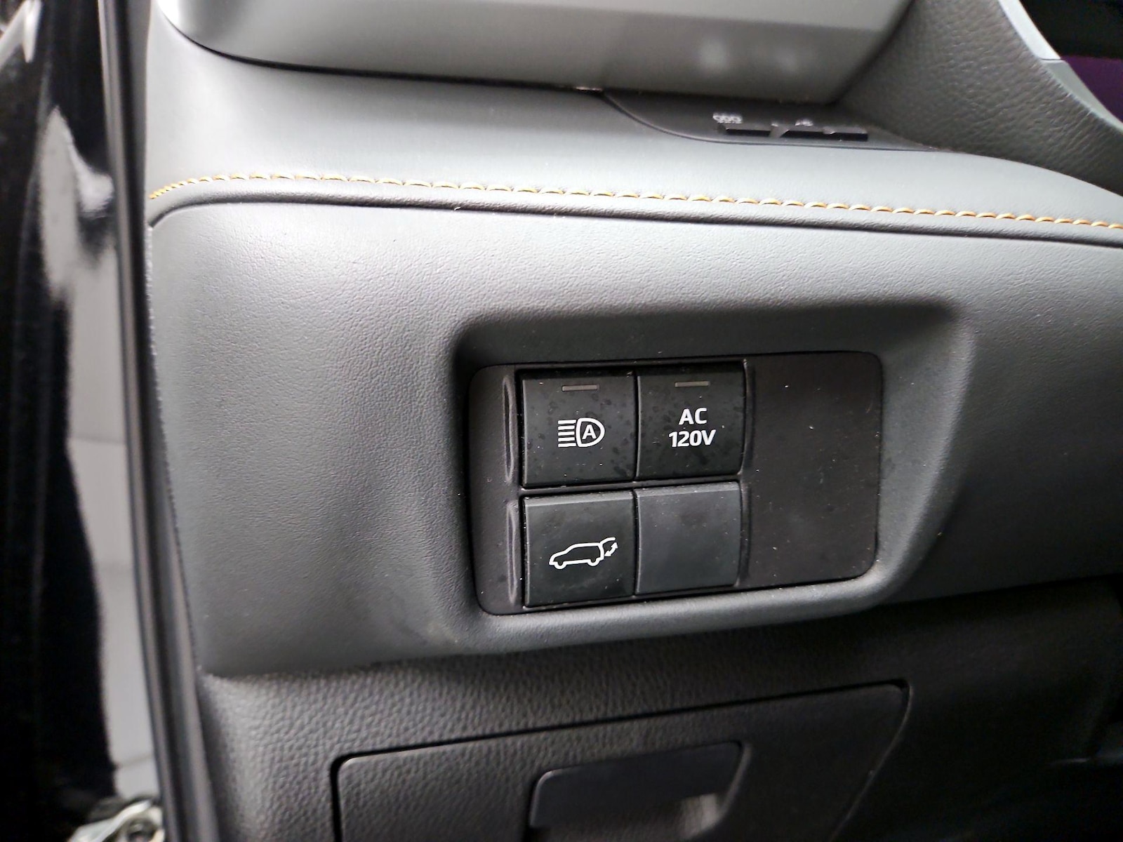 2022 Toyota Highlander Bronze Edition - Photo 14