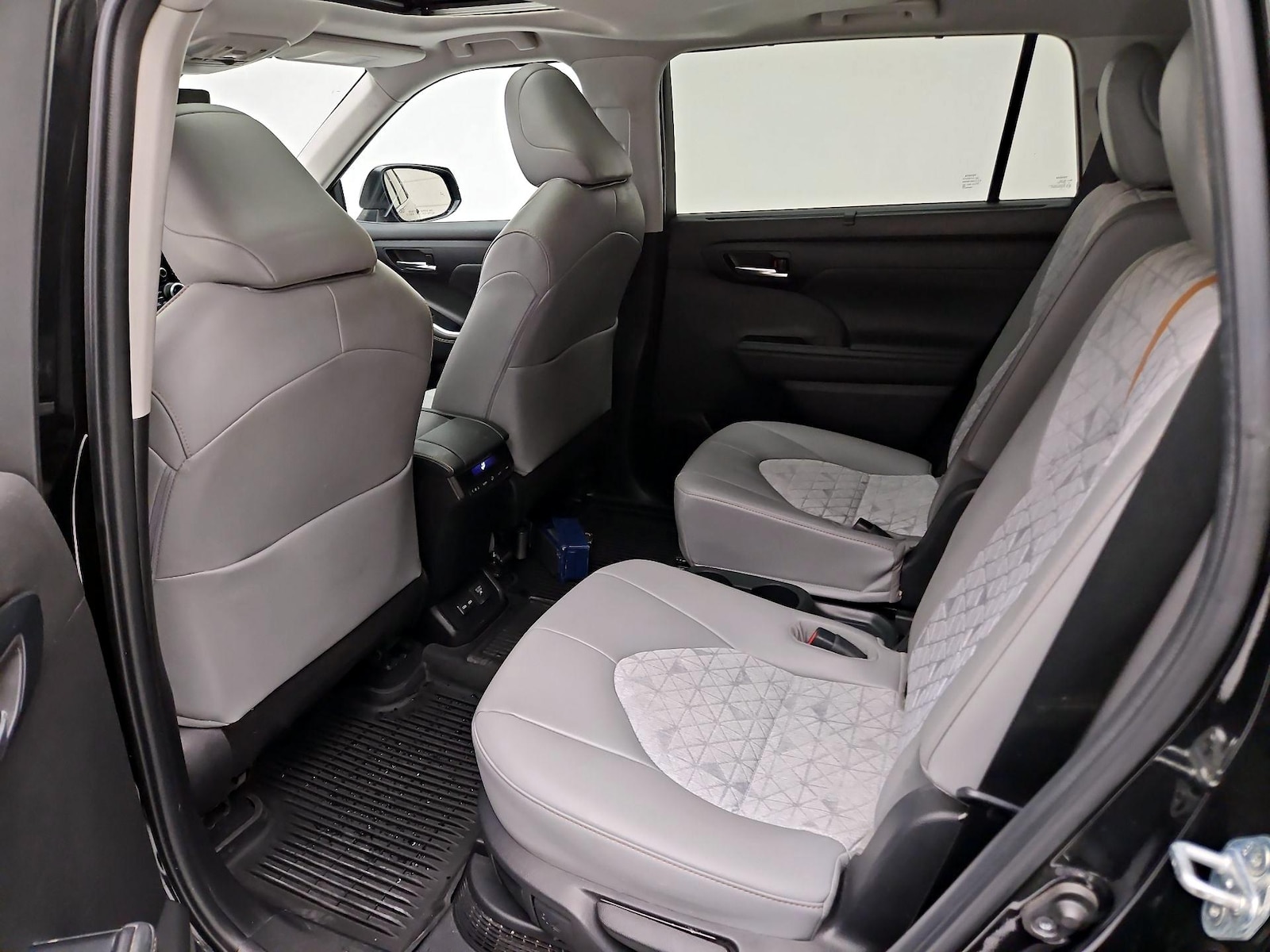 2022 Toyota Highlander Bronze Edition - Photo 21