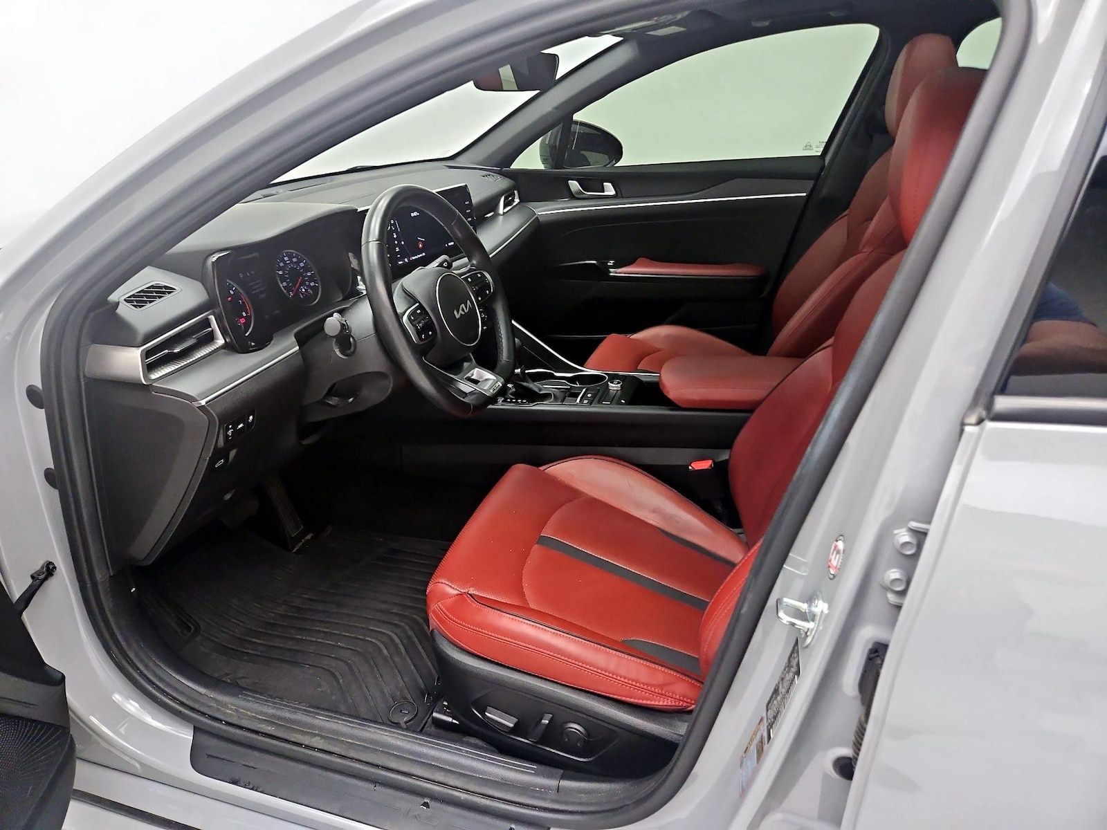 Power Seat(s) & Side Airbags