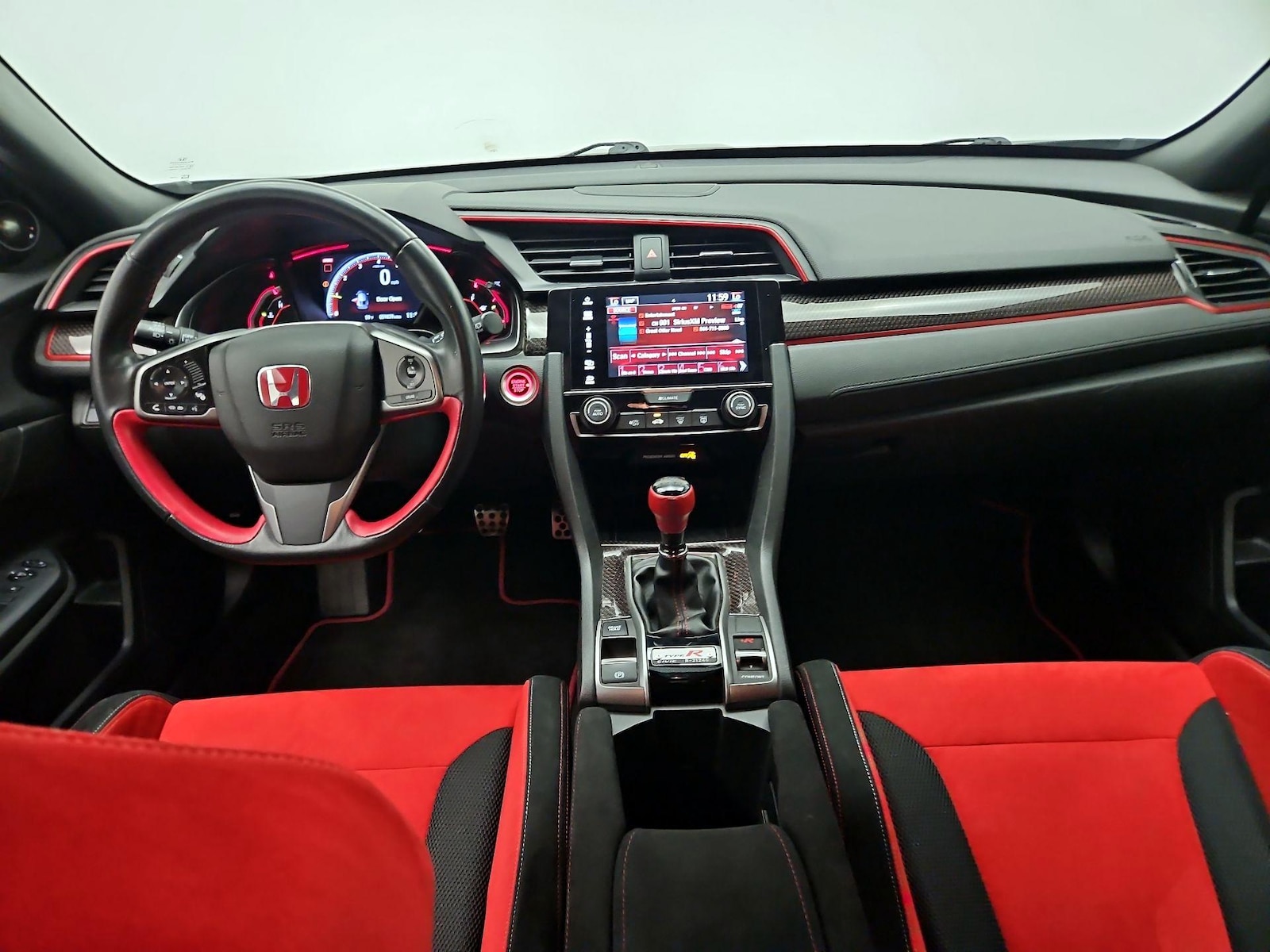 Apple CarPlay® & Android Auto™
