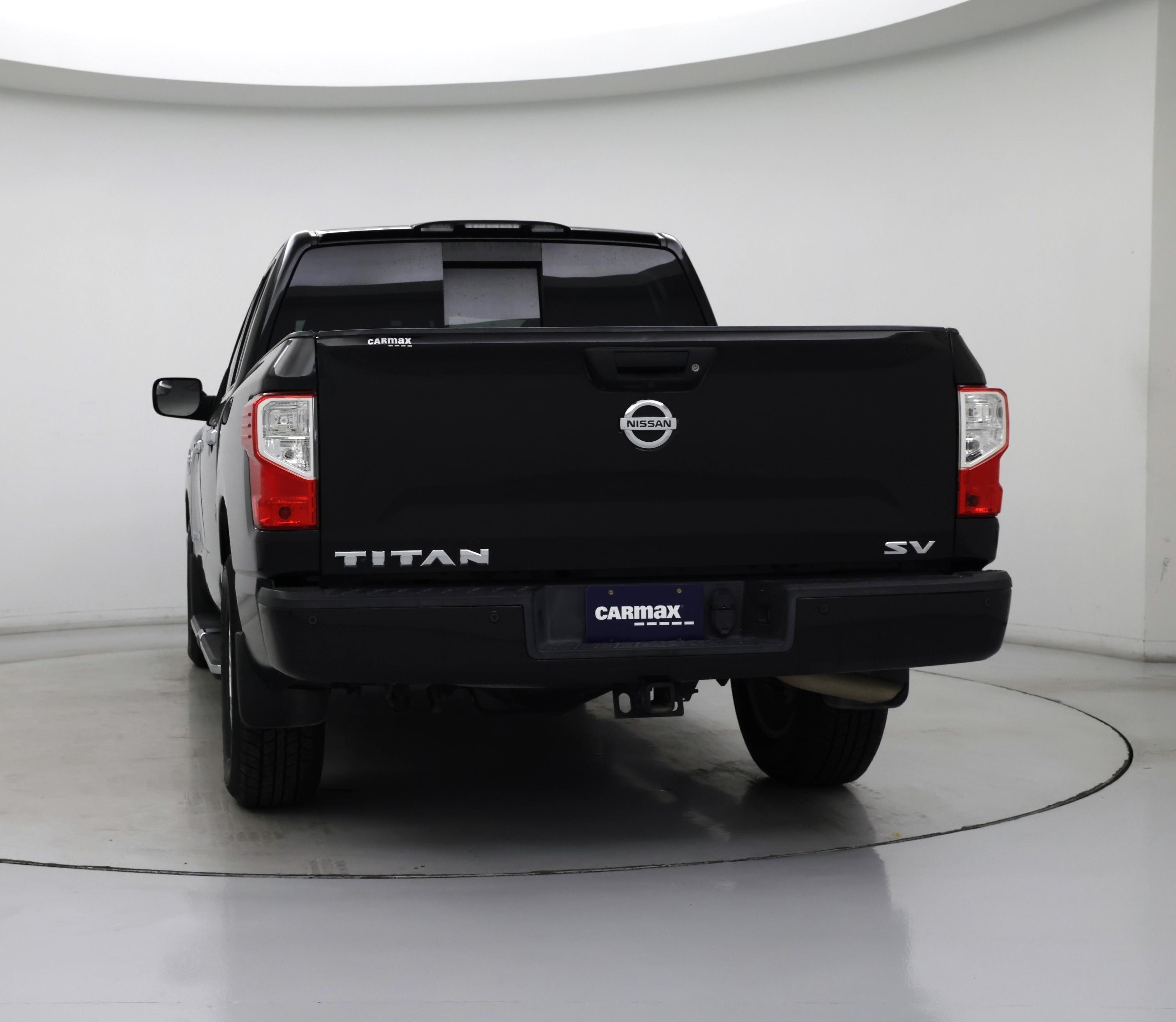Thumbnail: 2017 Nissan Titan - 6