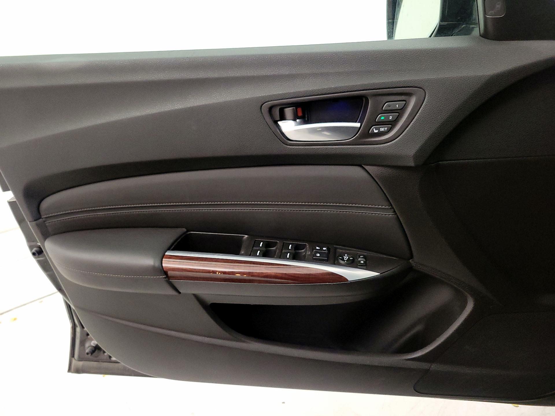 Thumbnail: 2016 Acura TLX - 12