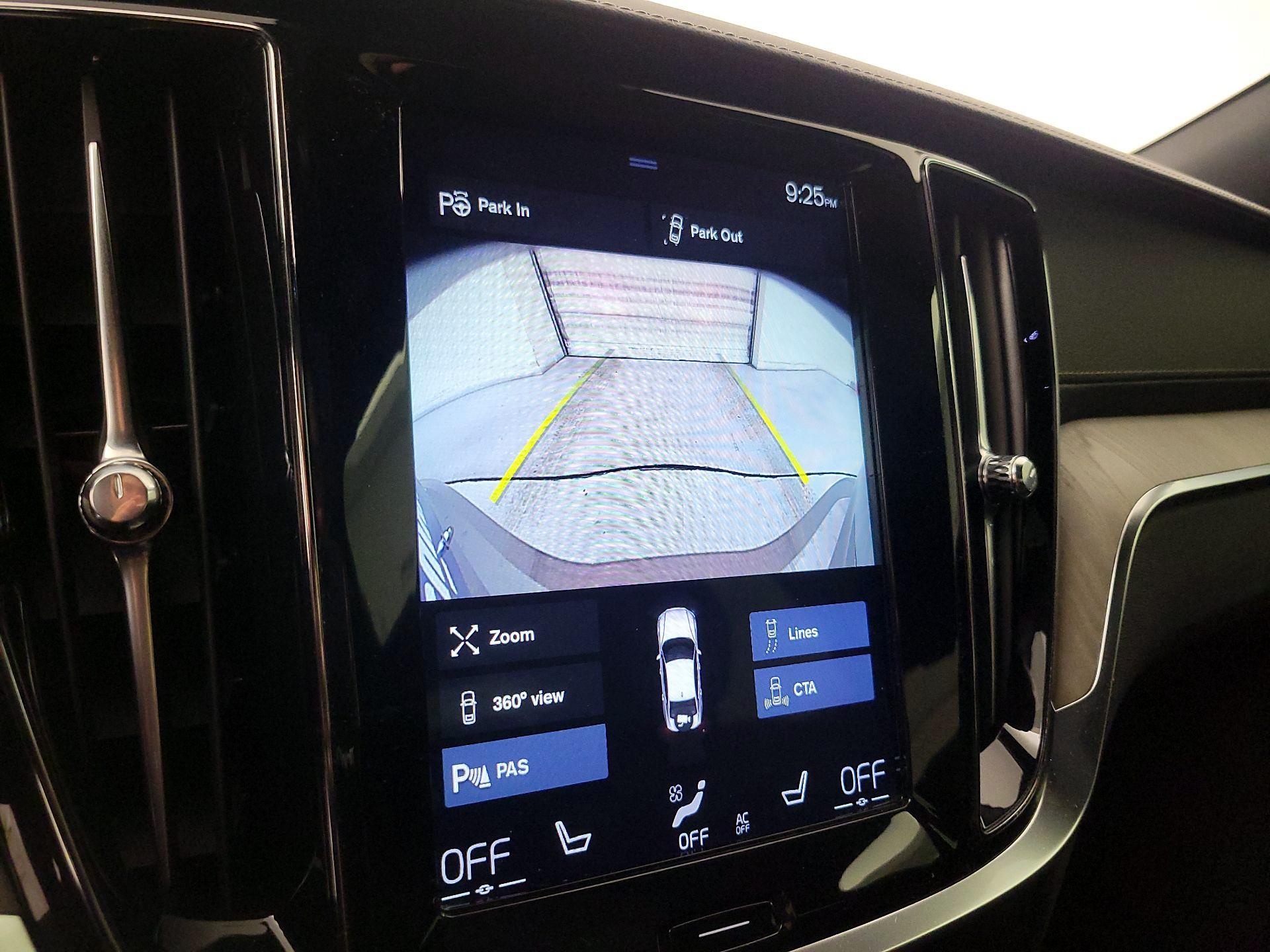 Thumbnail: 2019 Volvo S60 - 15