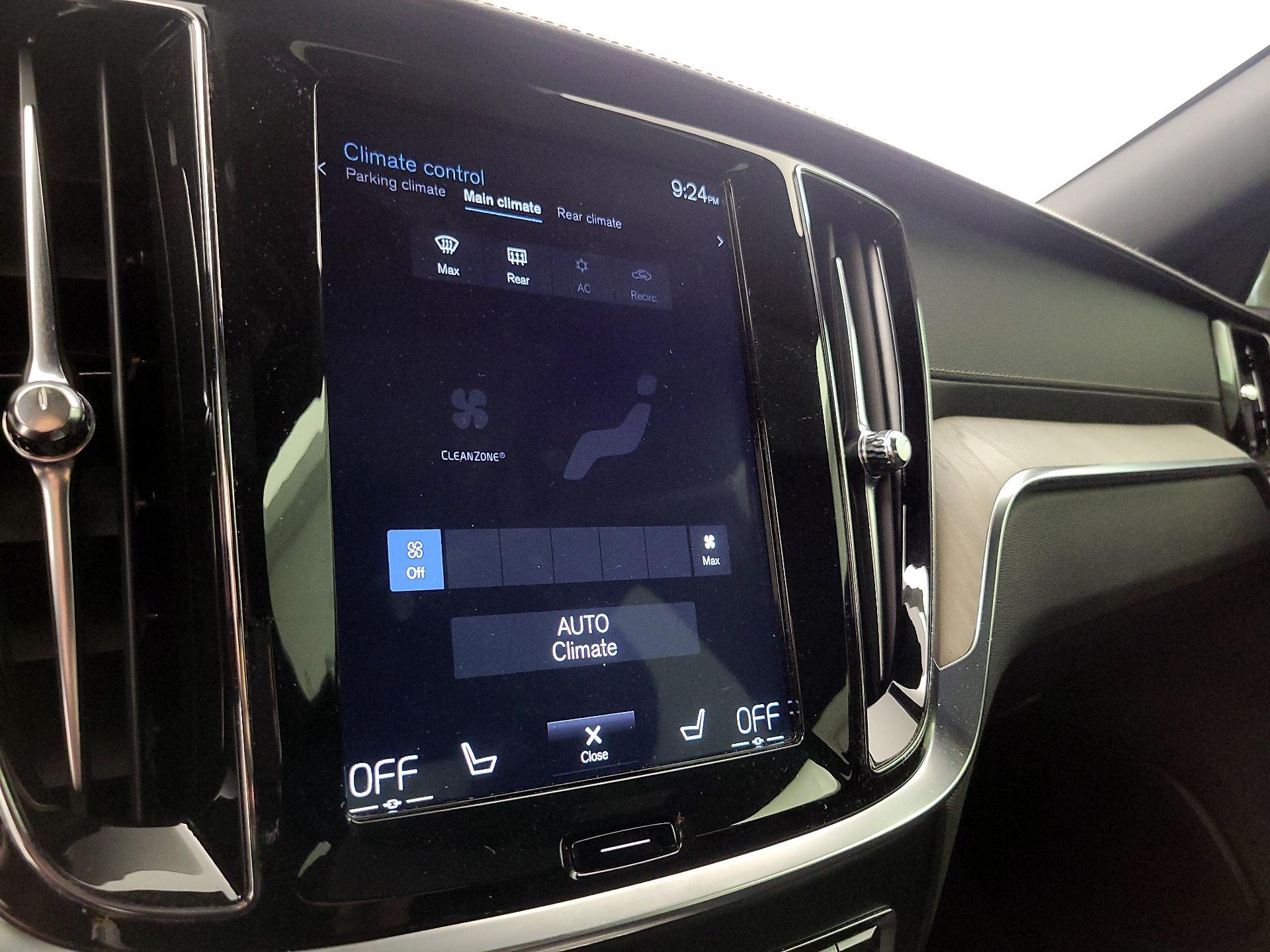 Thumbnail: 2019 Volvo S60 - 17