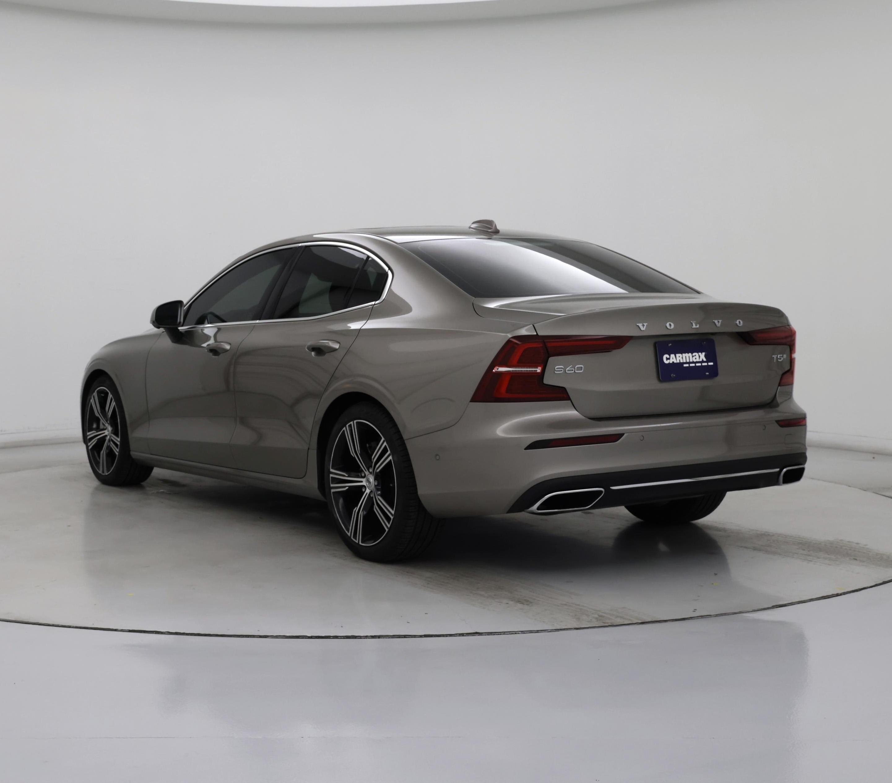 Thumbnail: 2019 Volvo S60 - 2
