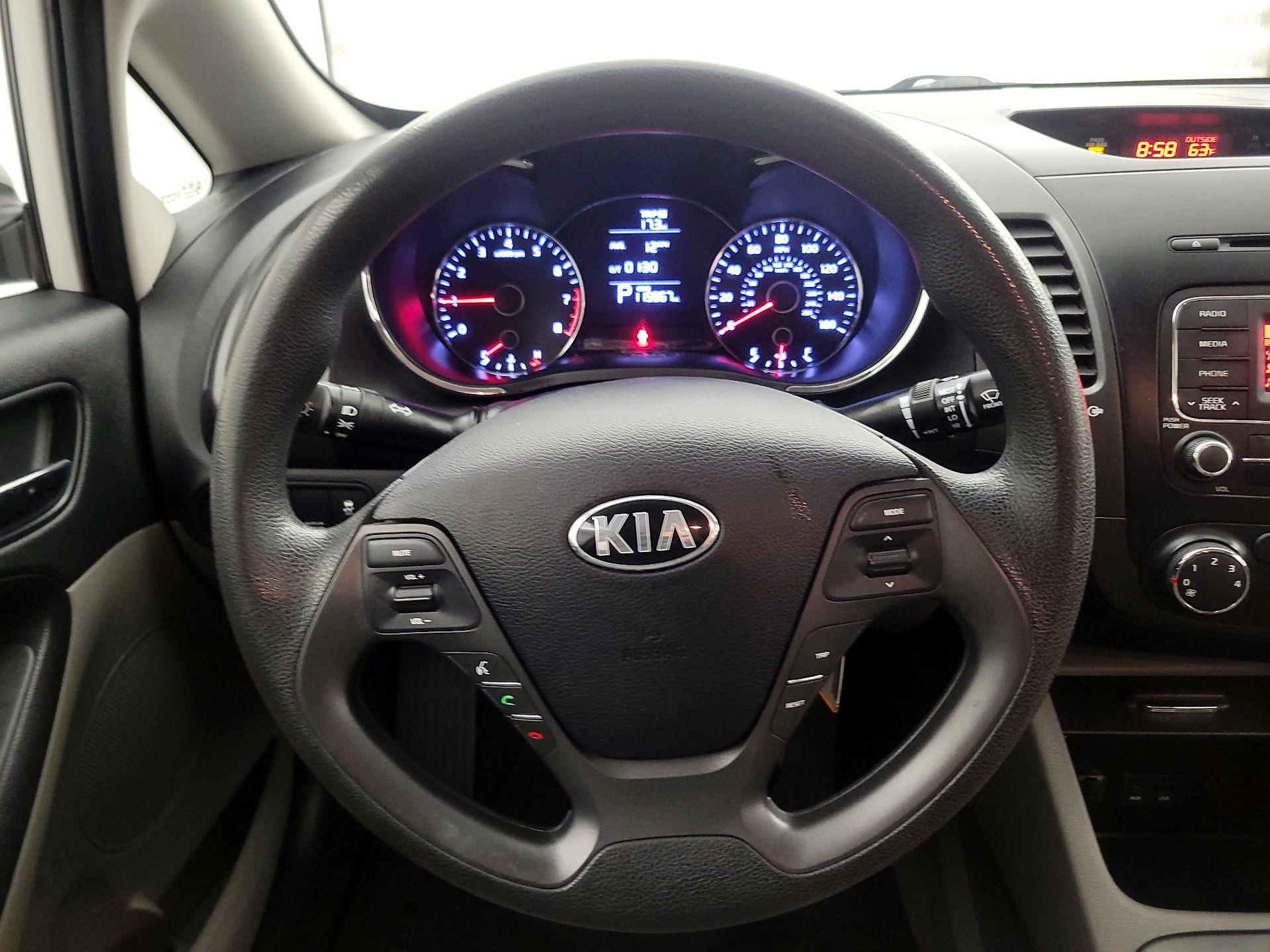 Thumbnail: 2014 Kia Forte - 10