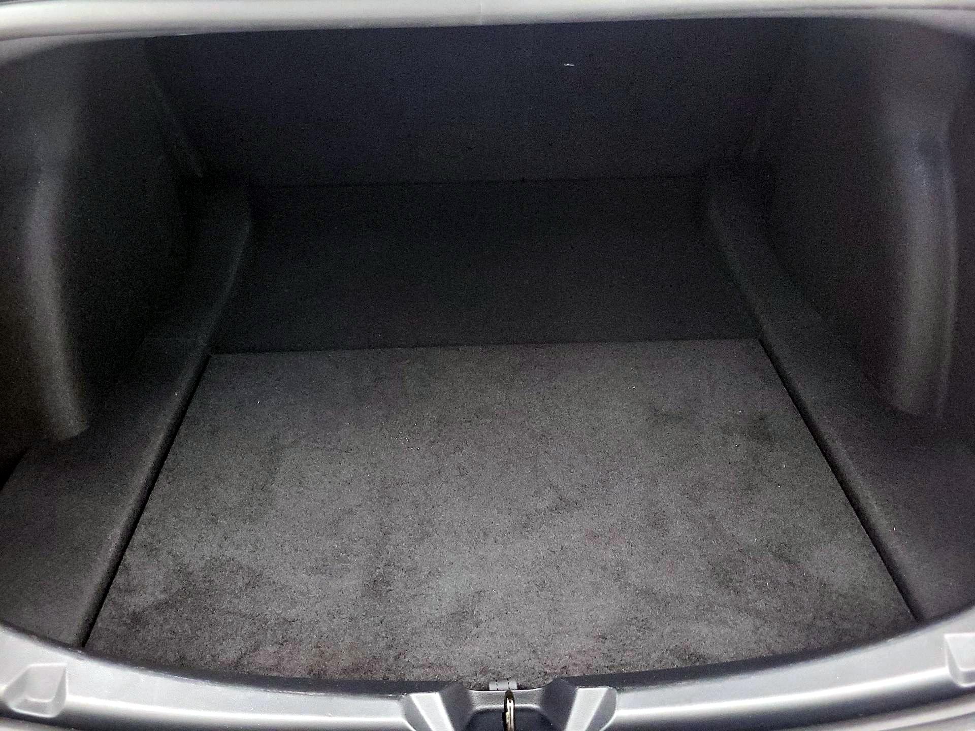 Thumbnail: 2023 Tesla Model 3 - 19