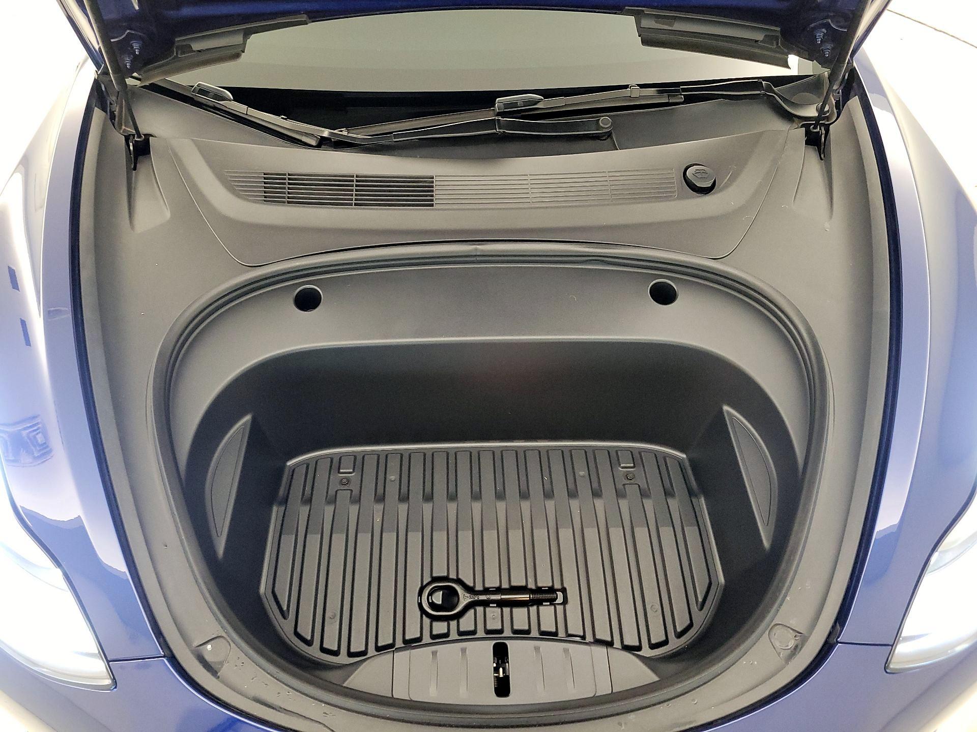 Thumbnail: 2023 Tesla Model 3 - 20