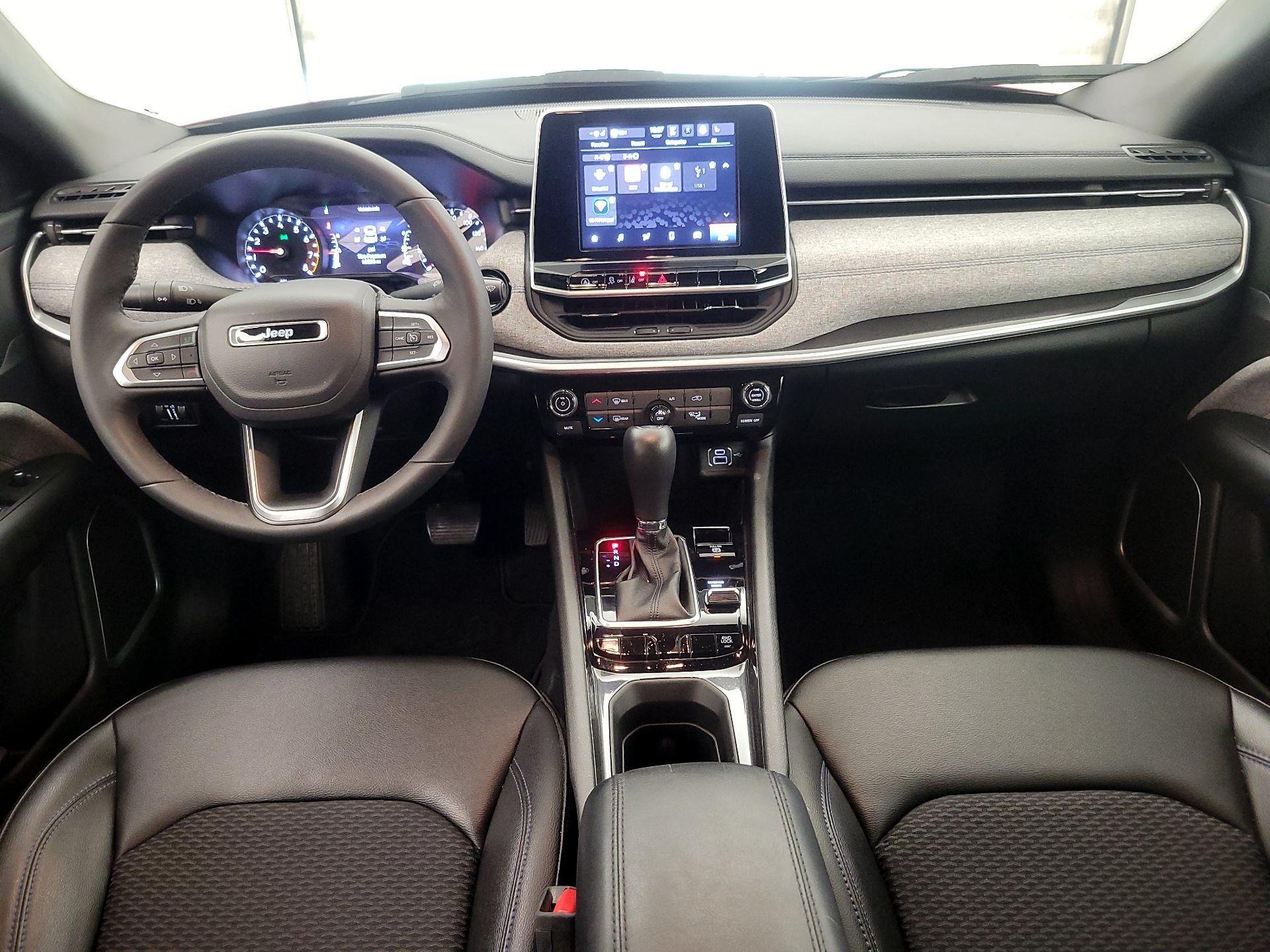 Thumbnail: 2025 Jeep Compass - 9