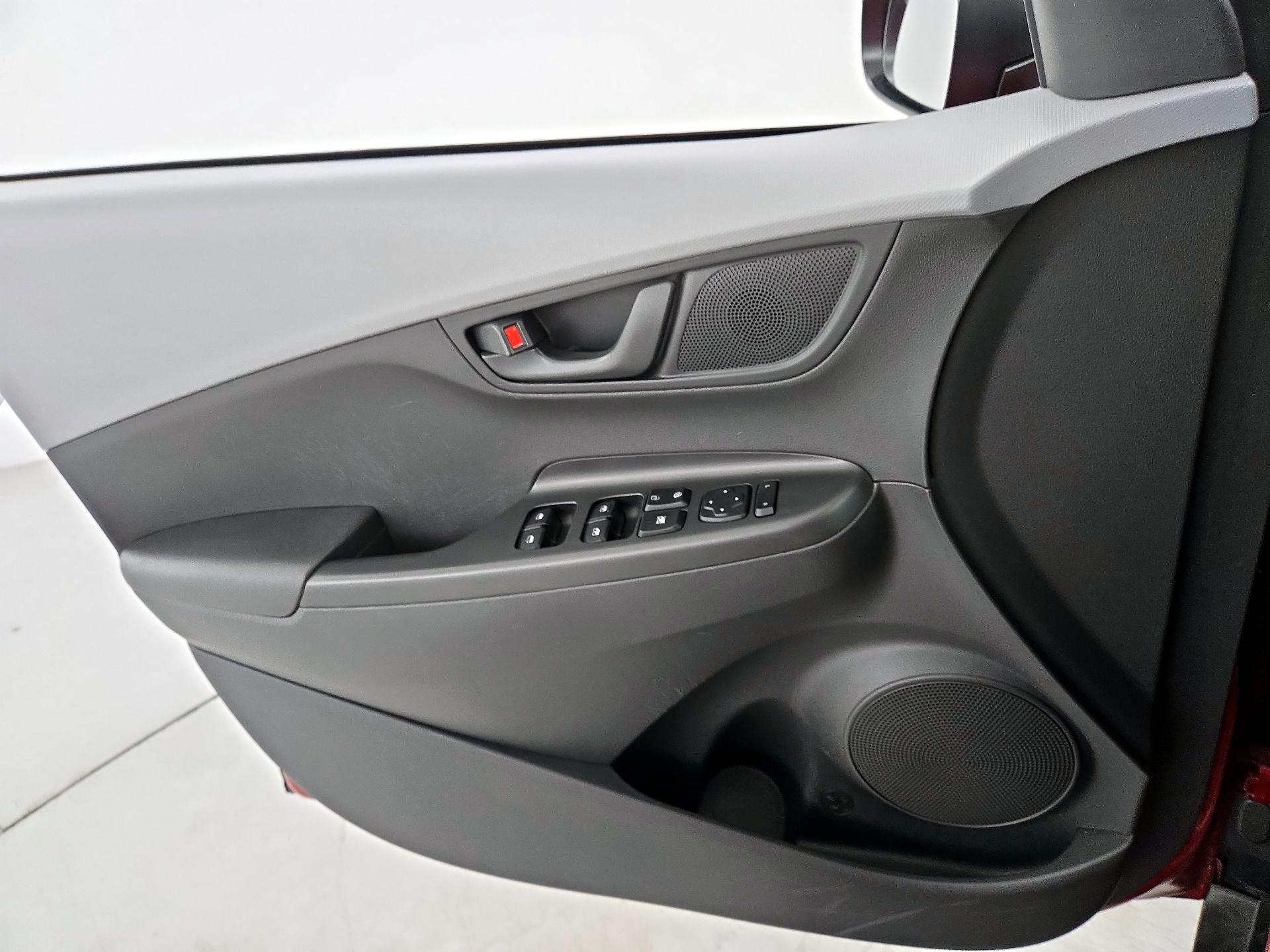 Thumbnail: 2020 Hyundai Kona - 12