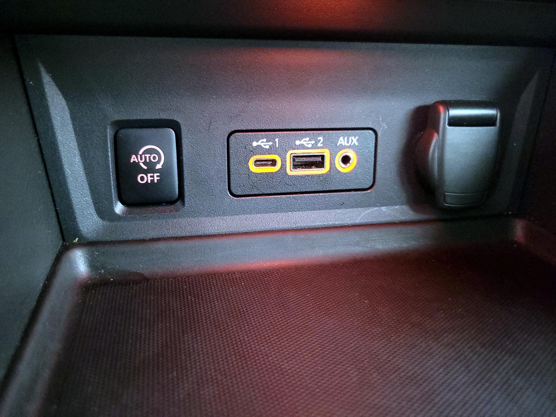 Thumbnail: 2025 Nissan Sentra - 18