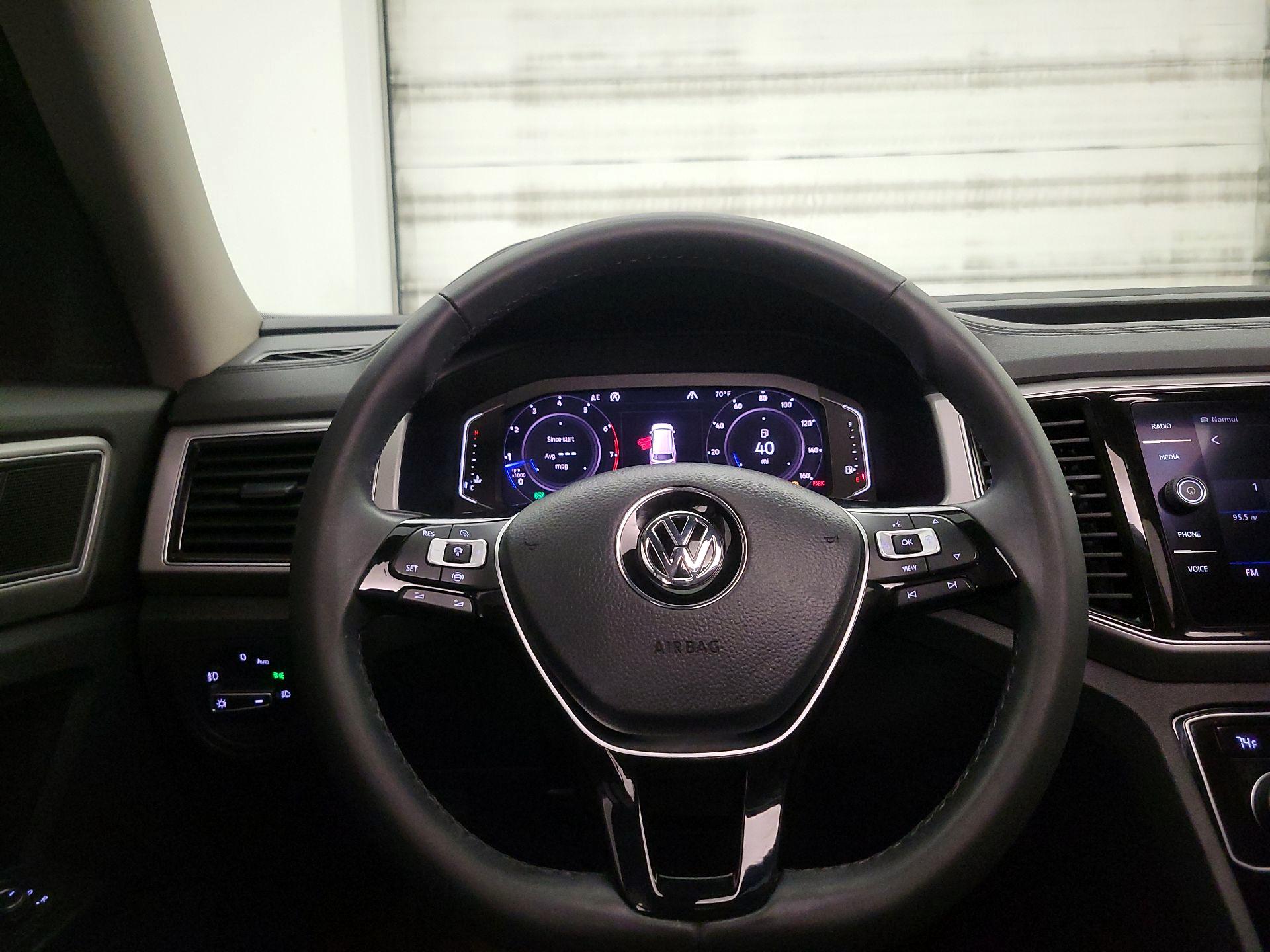 Thumbnail: 2019 Volkswagen Atlas - 10