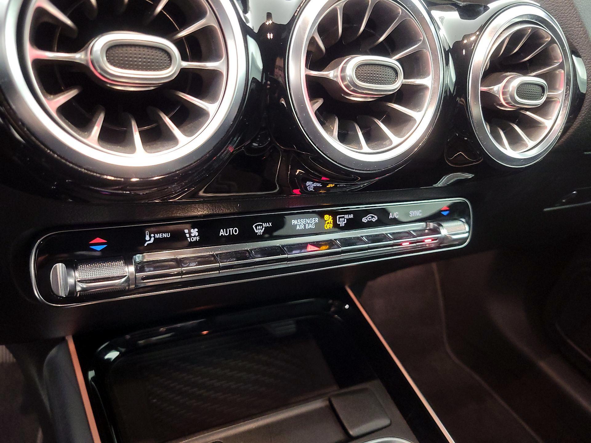 Thumbnail: 2021 Mercedes-Benz GLA - 16