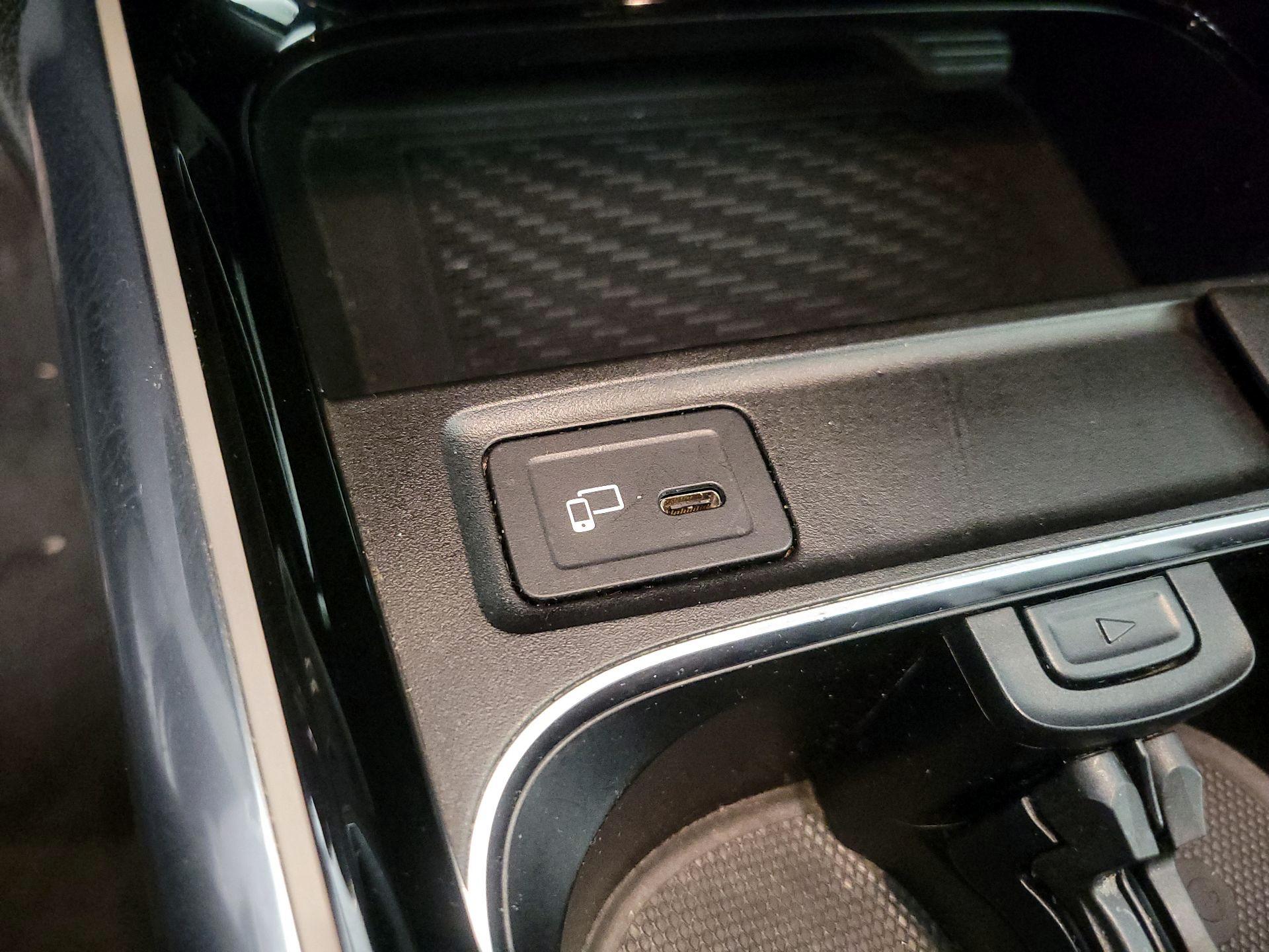 Thumbnail: 2021 Mercedes-Benz GLA - 18