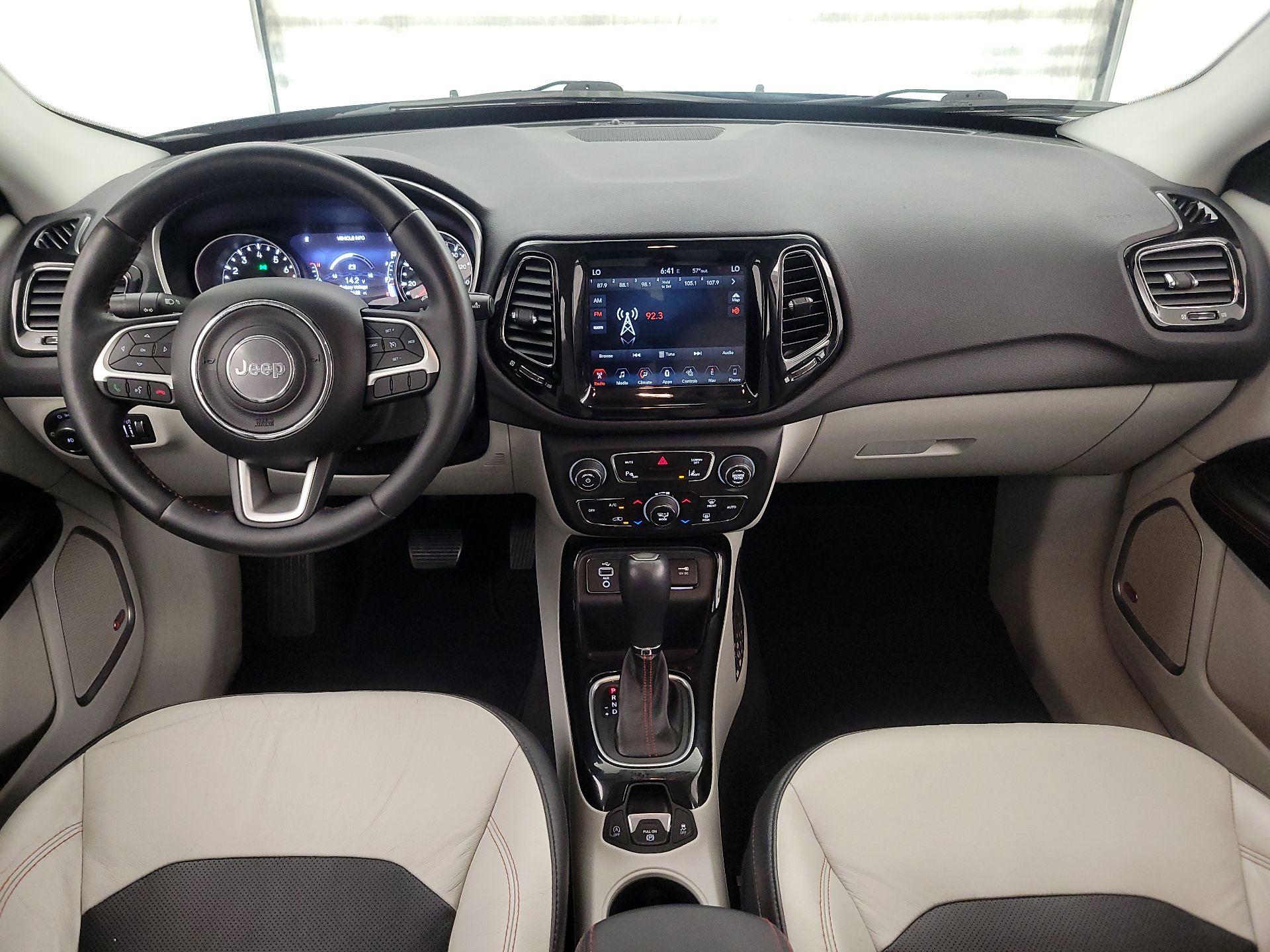 Thumbnail: 2018 Jeep Compass - 9