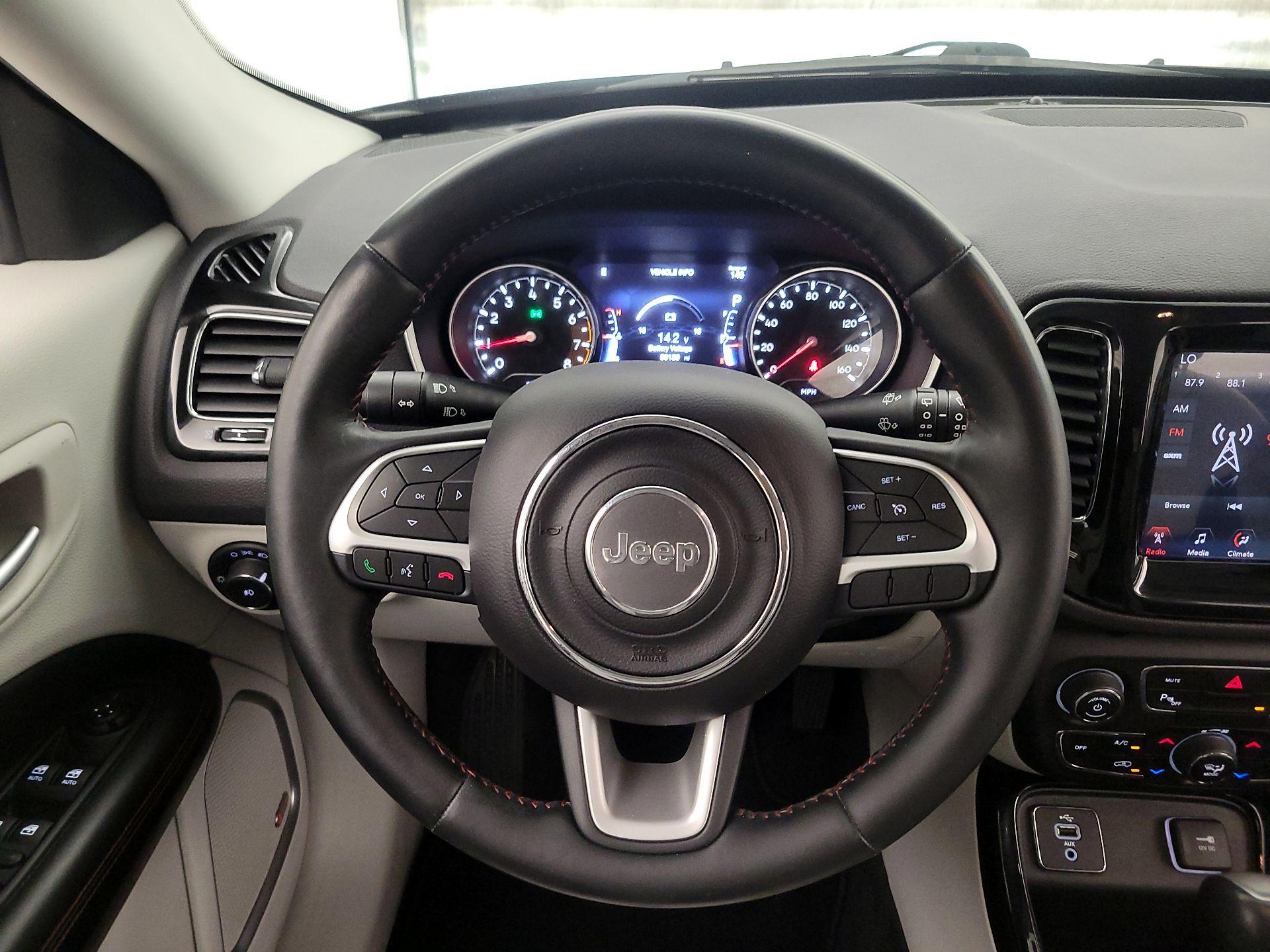 Thumbnail: 2018 Jeep Compass - 10