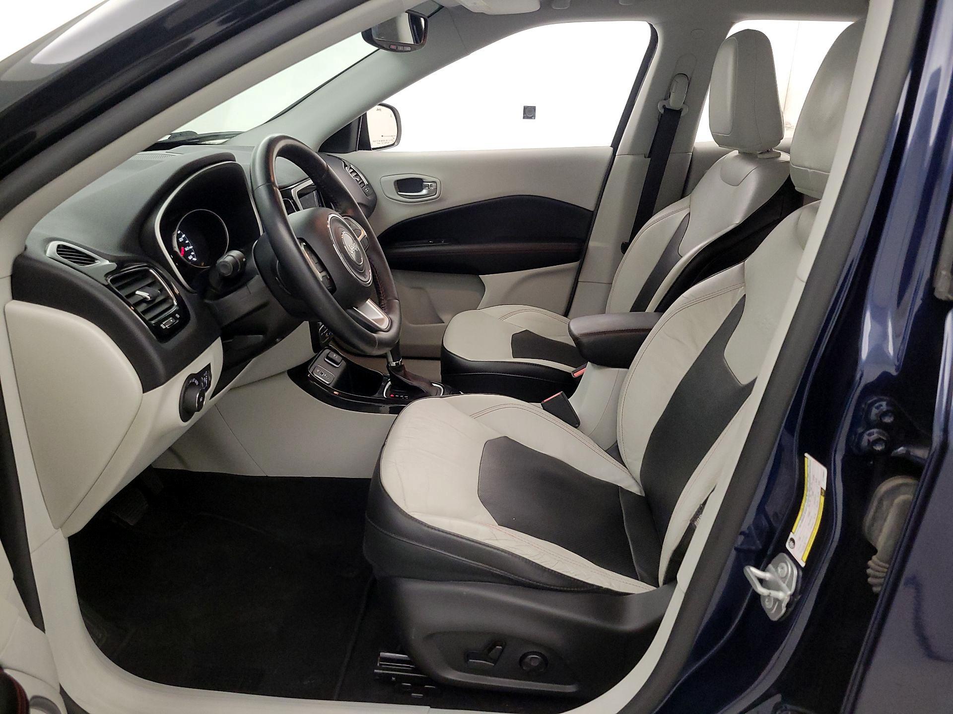 Thumbnail: 2018 Jeep Compass - 11