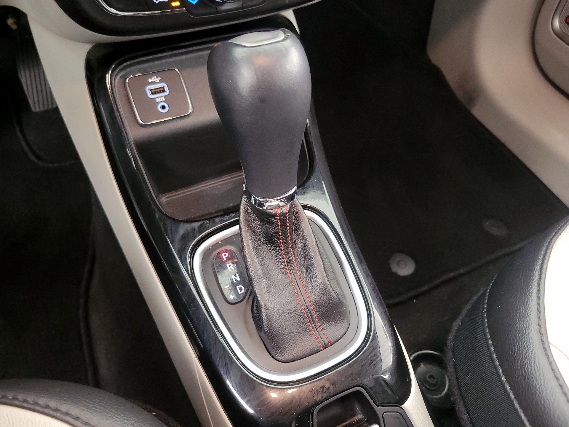 Thumbnail: 2018 Jeep Compass - 17