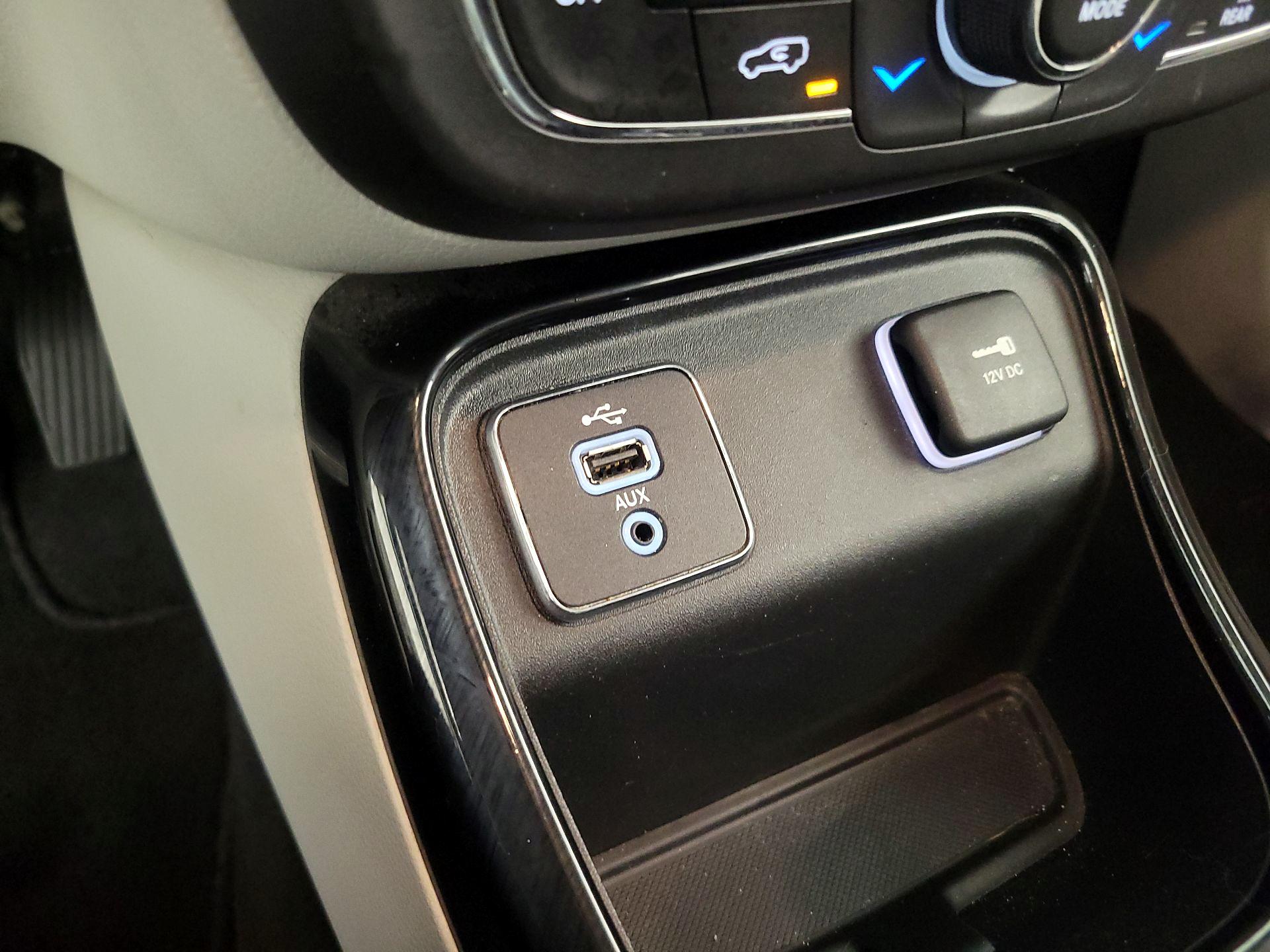 Thumbnail: 2018 Jeep Compass - 18