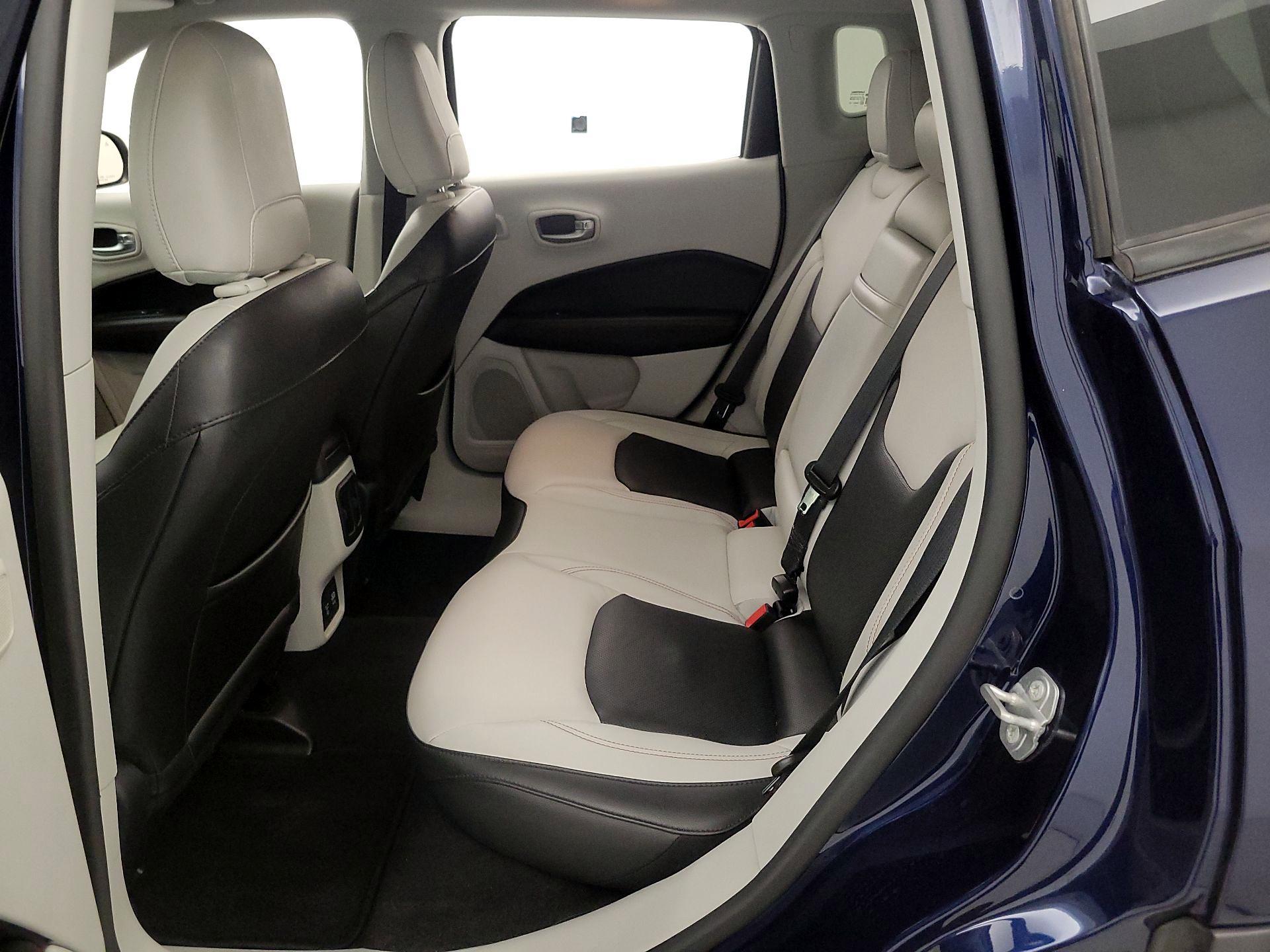 Thumbnail: 2018 Jeep Compass - 19