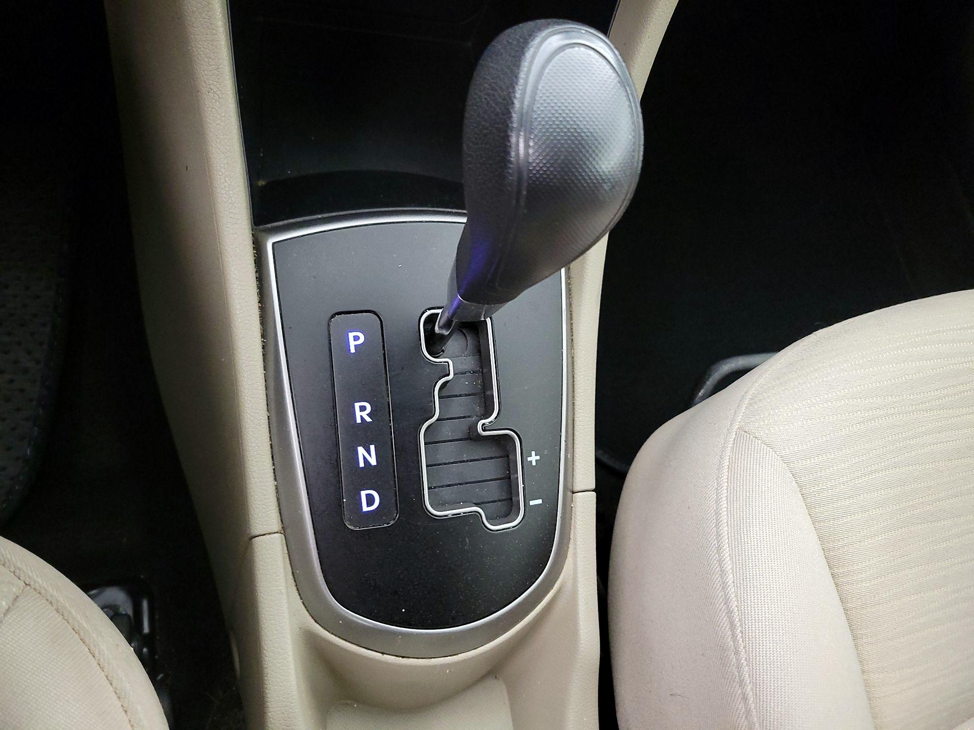 Thumbnail: 2017 Hyundai Accent - 16