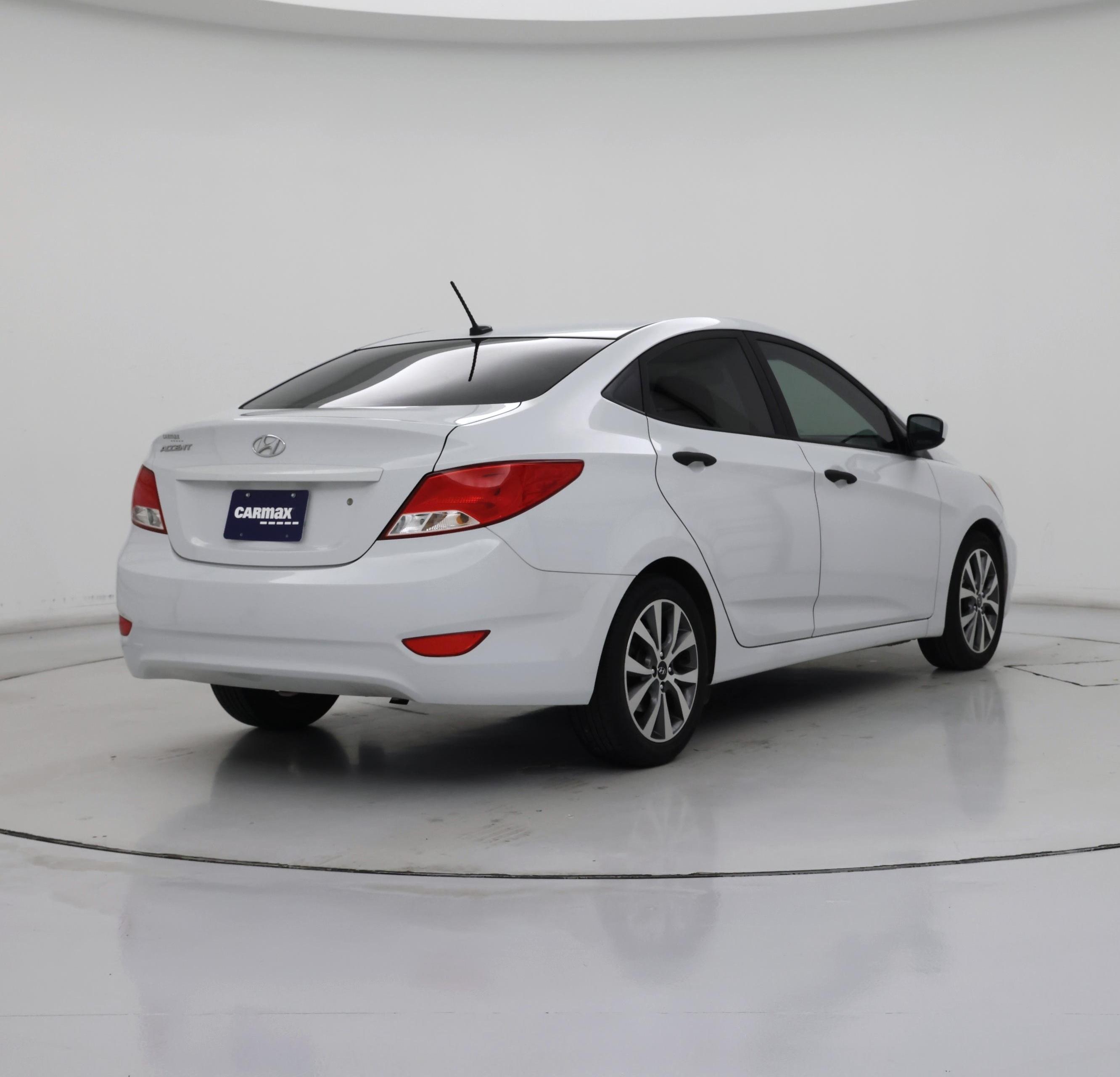 Thumbnail: 2017 Hyundai Accent - 8