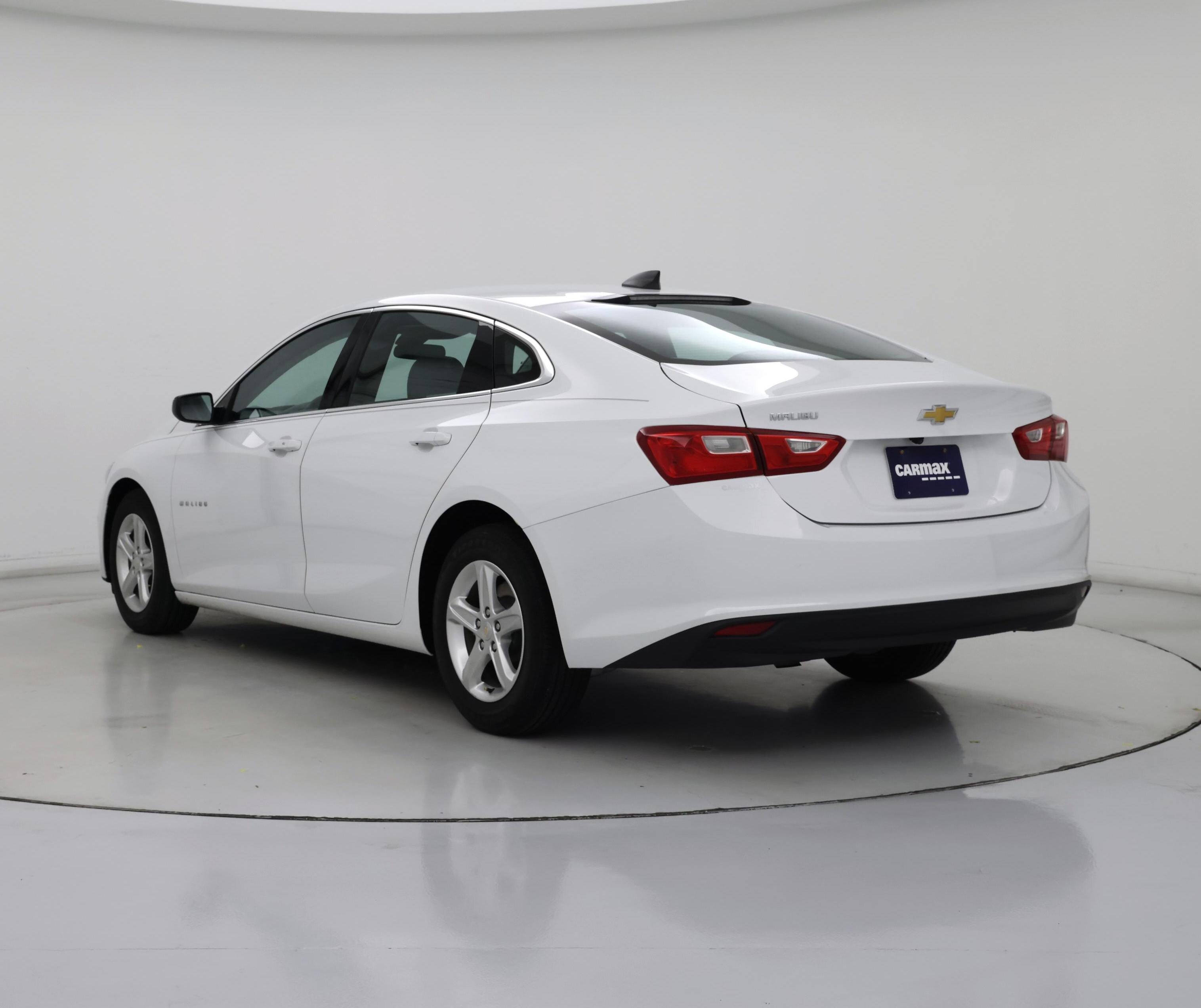 Thumbnail: 2022 Chevrolet Malibu - 2