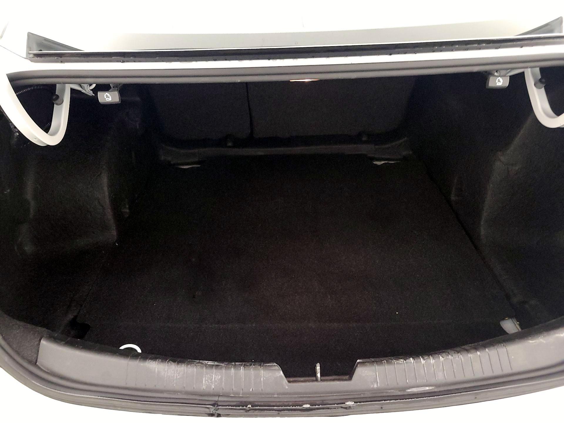 Thumbnail: 2022 Chevrolet Malibu - 20