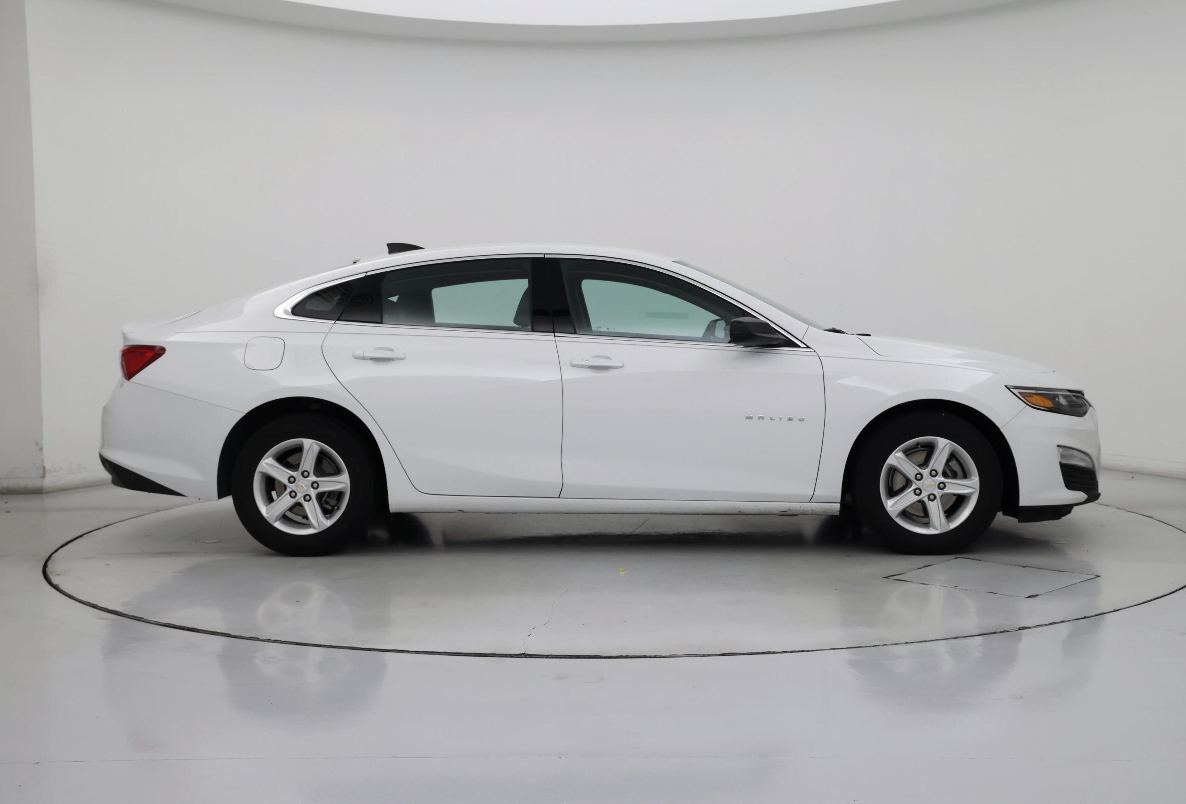 Thumbnail: 2022 Chevrolet Malibu - 7