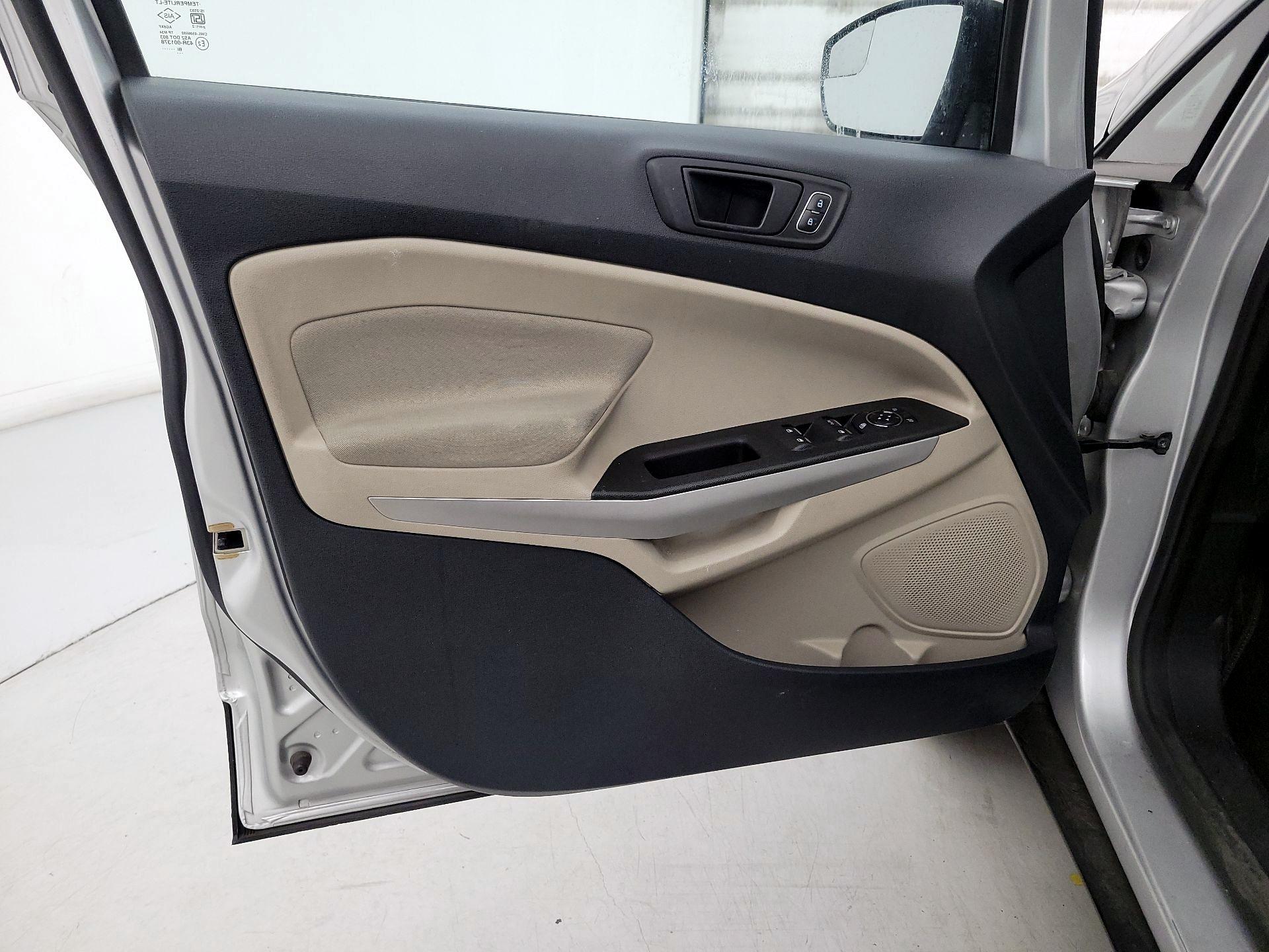 Thumbnail: 2018 Ford EcoSport - 12