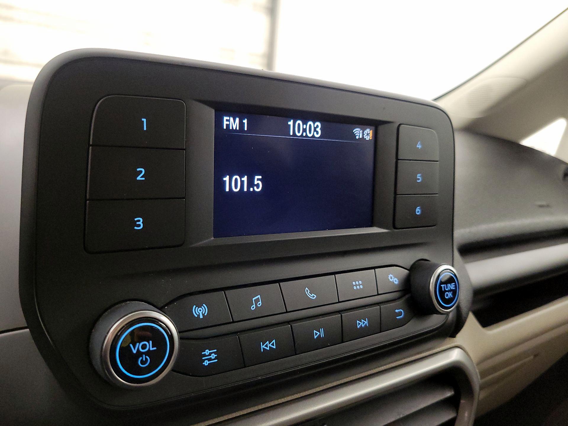 Thumbnail: 2018 Ford EcoSport - 15