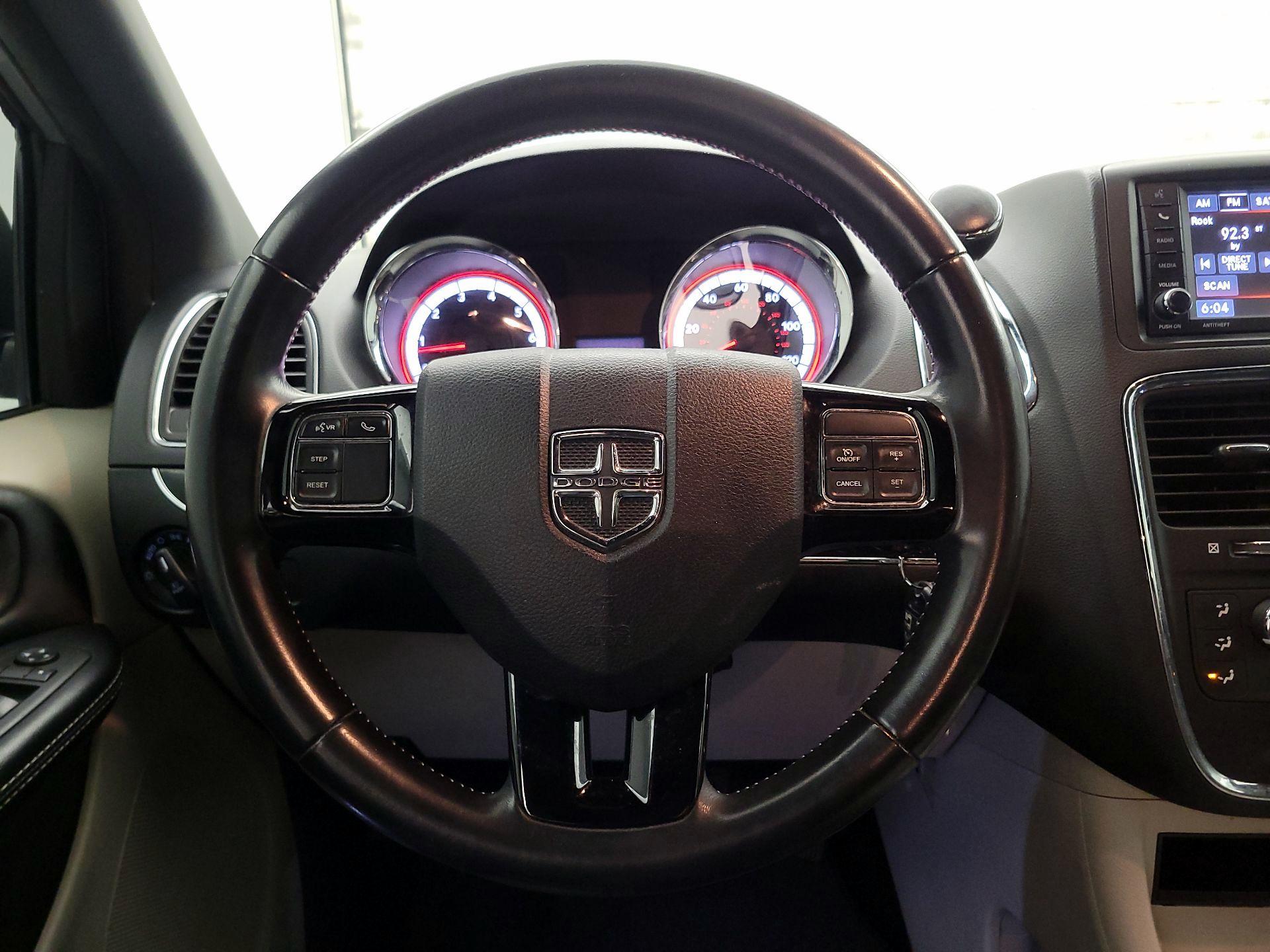 Thumbnail: 2019 Dodge Grand Caravan - 10