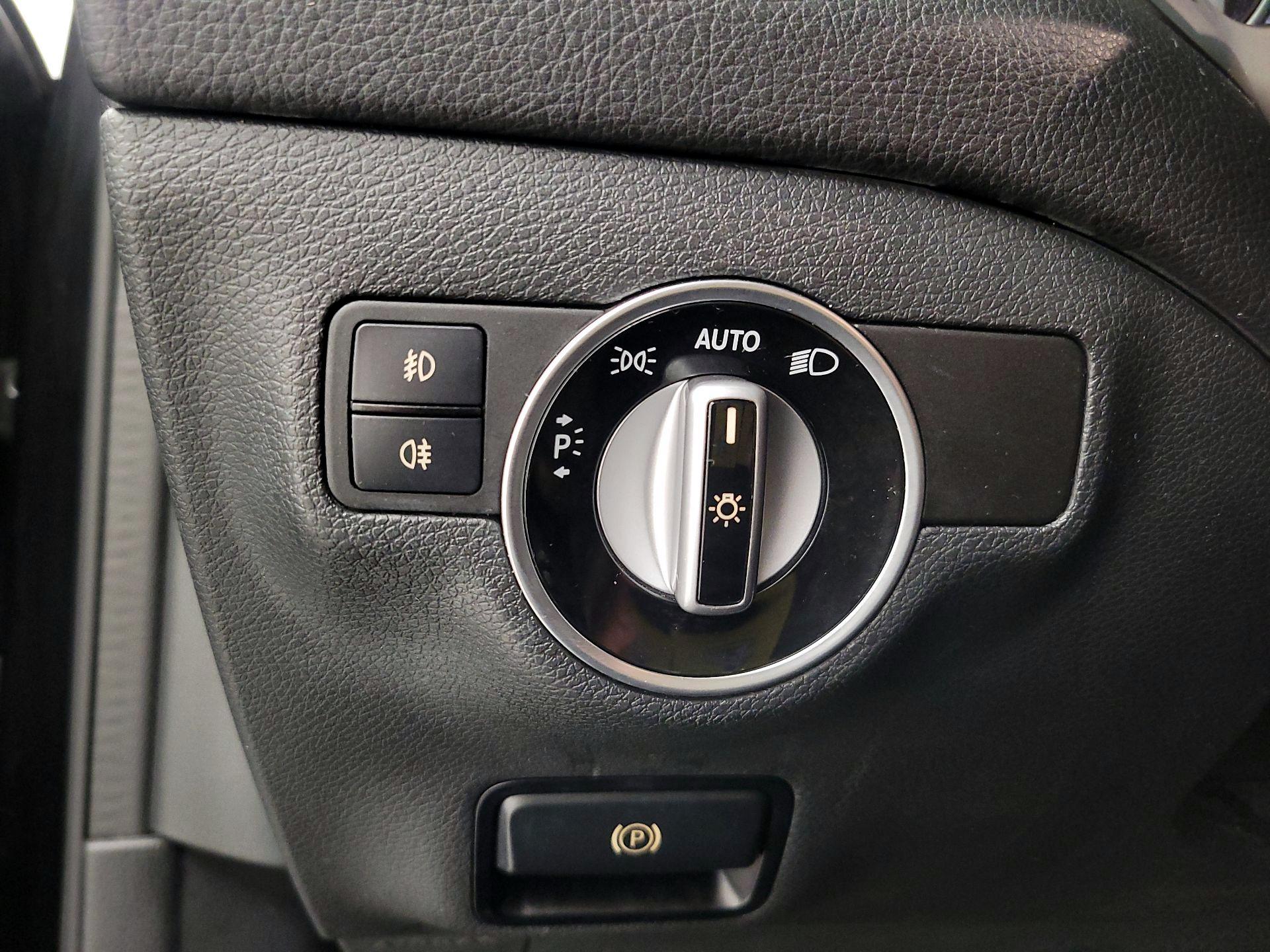 Thumbnail: 2017 Mercedes-Benz GLA - 13