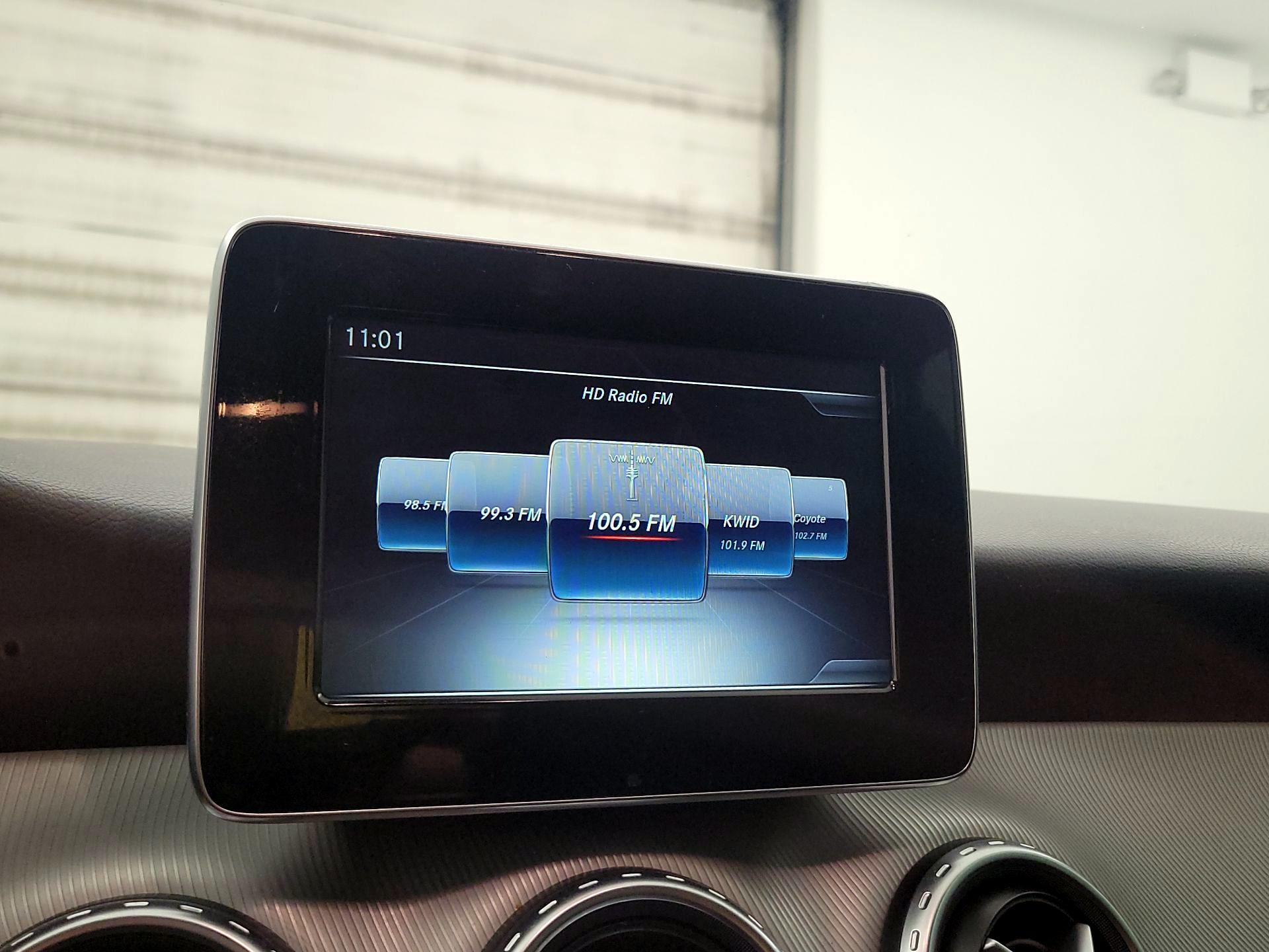 Thumbnail: 2017 Mercedes-Benz GLA - 15