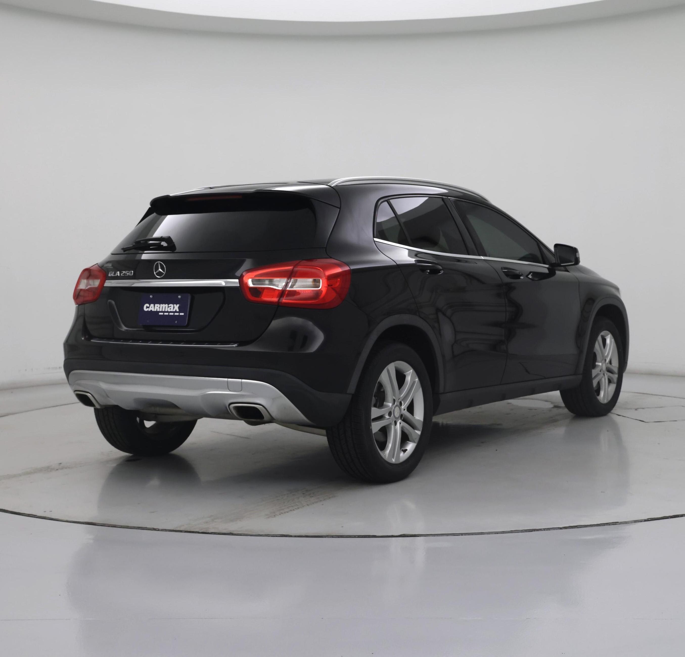 Thumbnail: 2017 Mercedes-Benz GLA - 8