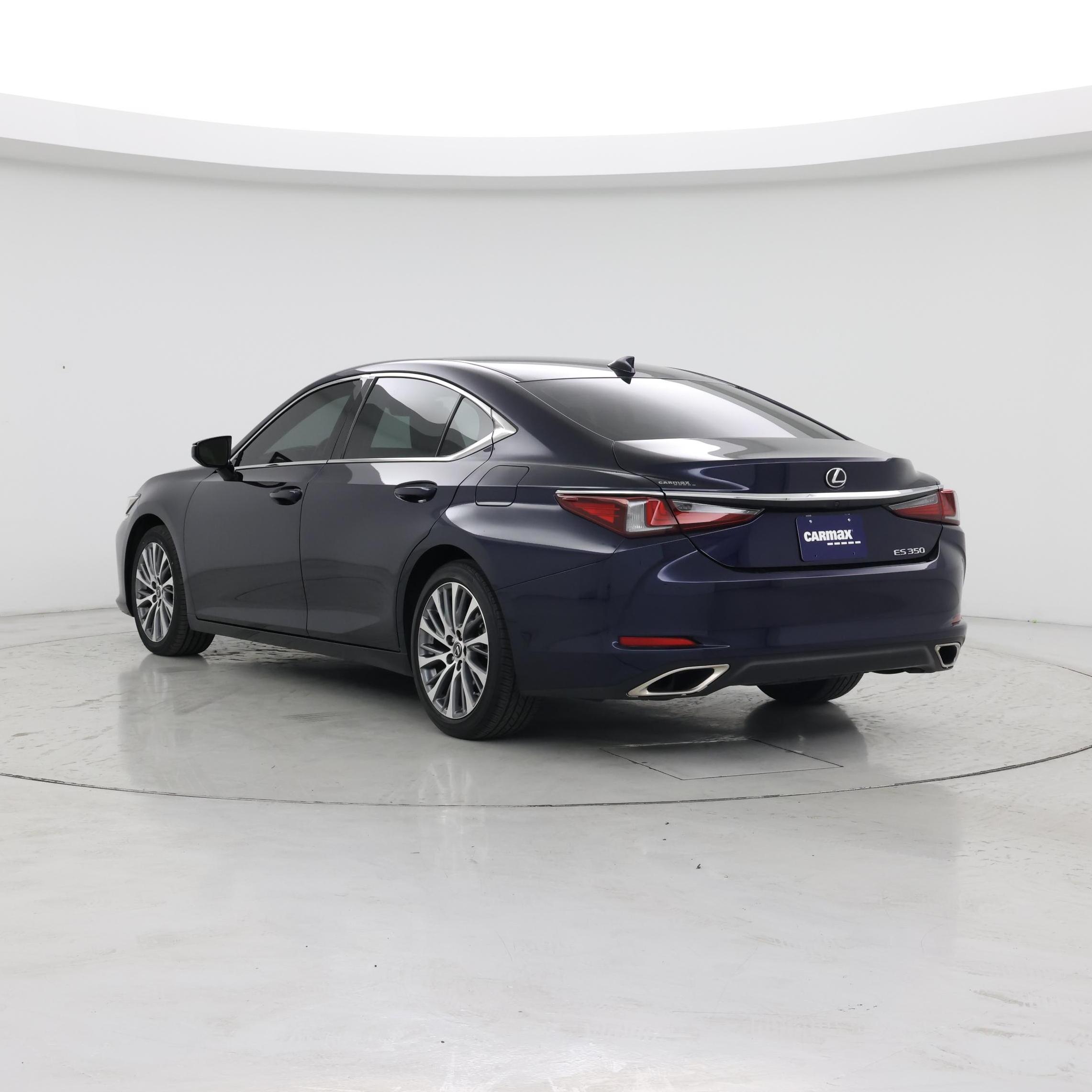 Thumbnail: 2021 Lexus ES - 2