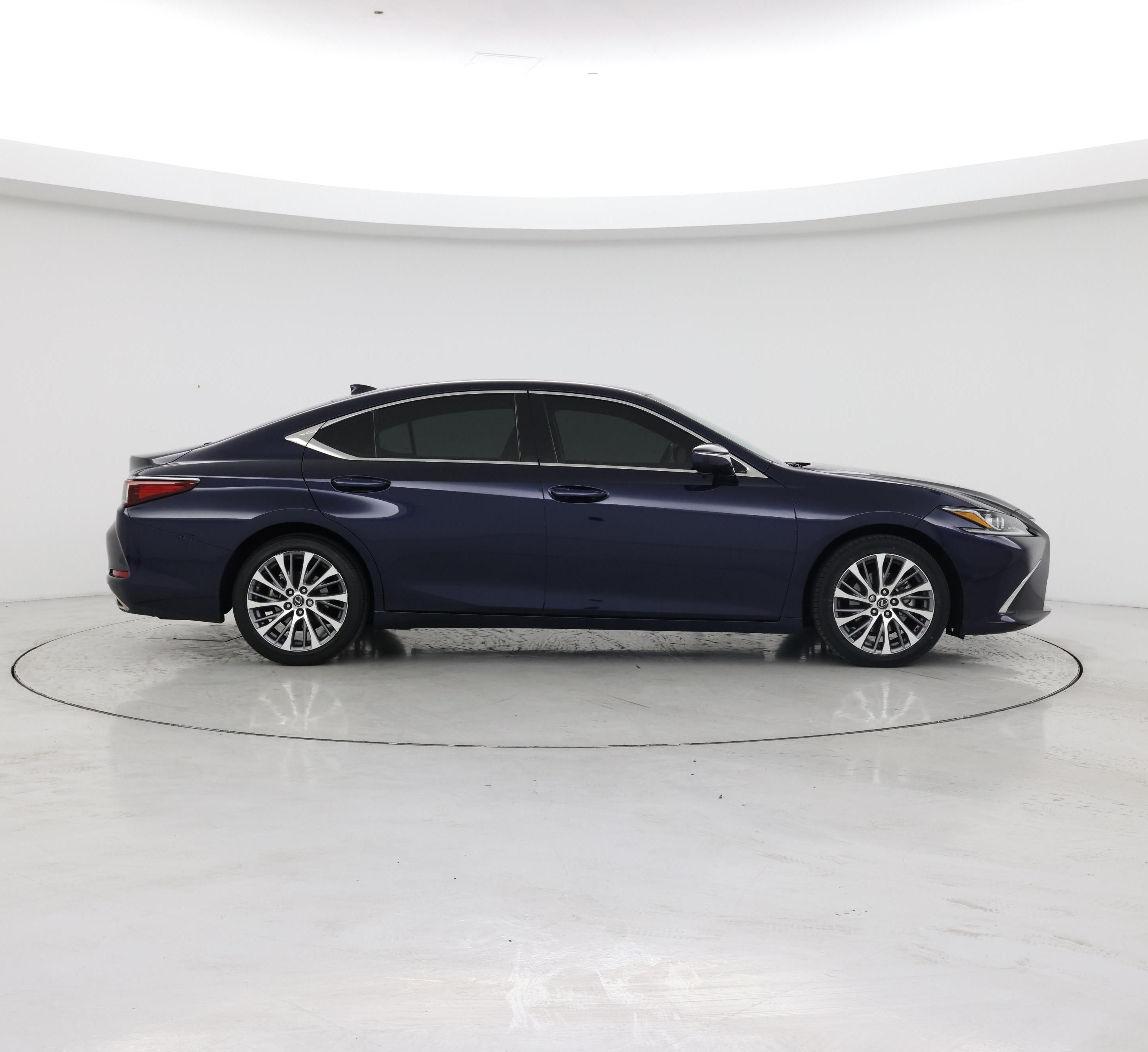 Thumbnail: 2021 Lexus ES - 7