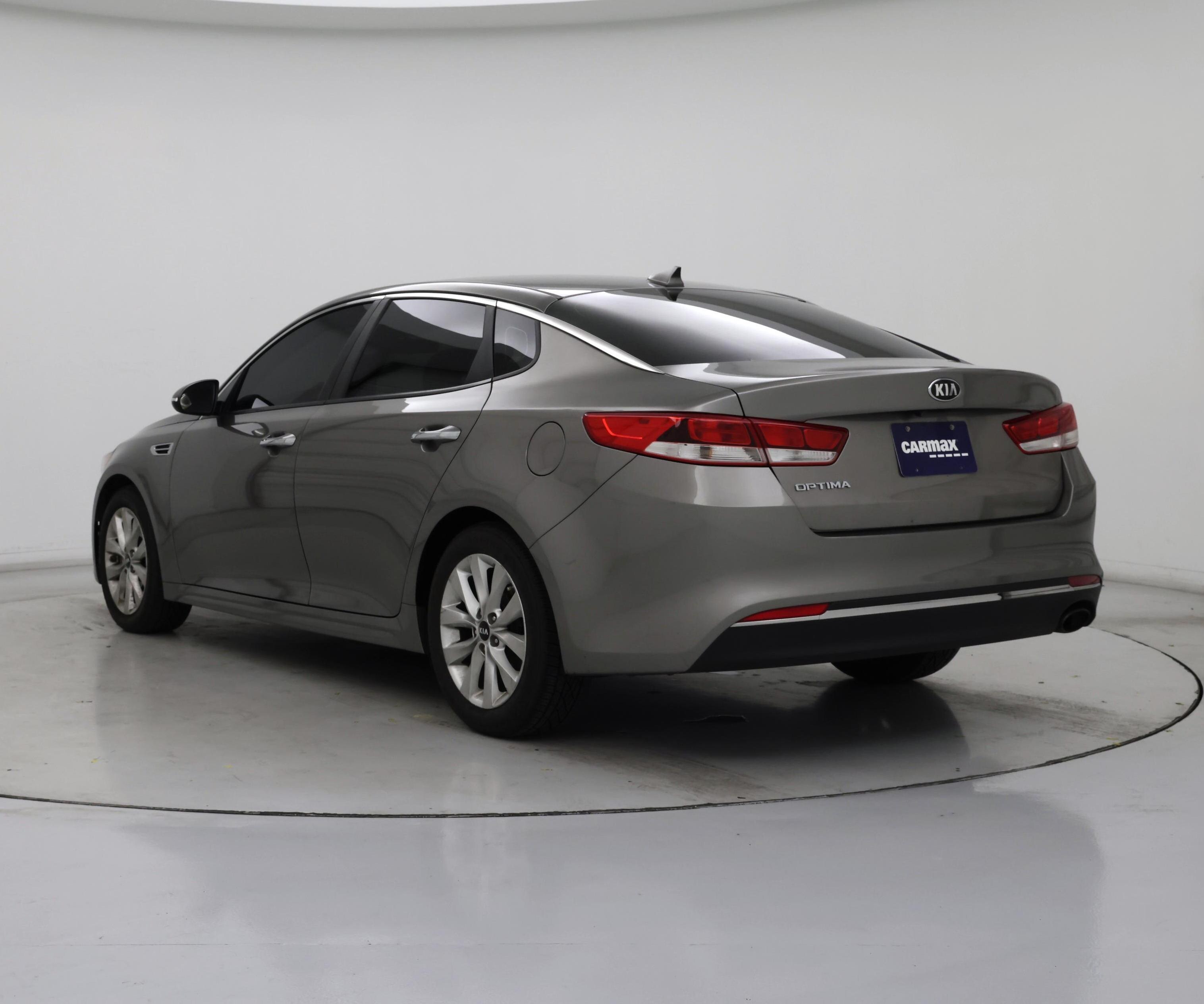 Thumbnail: 2016 Kia Optima - 2