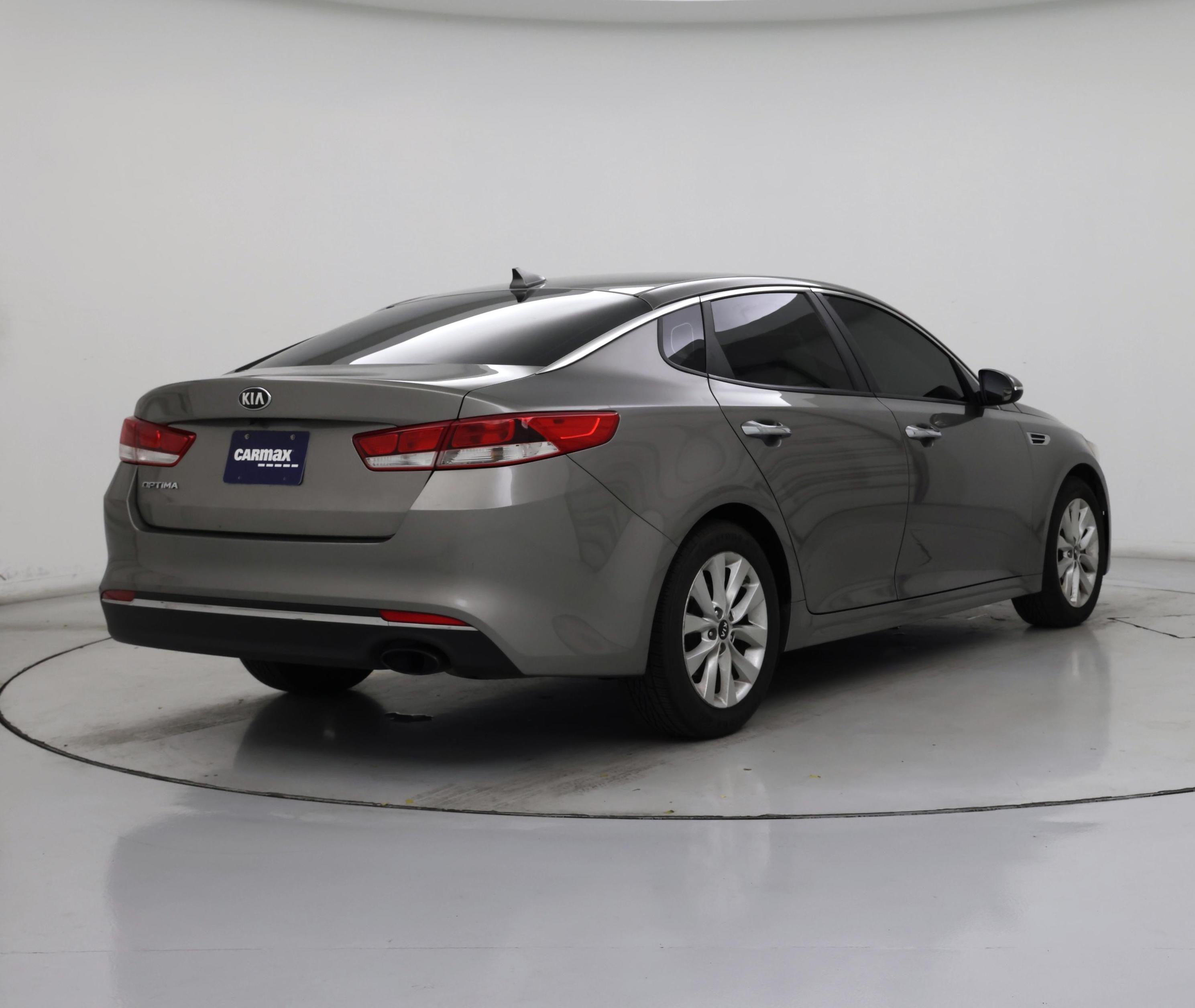 Thumbnail: 2016 Kia Optima - 8