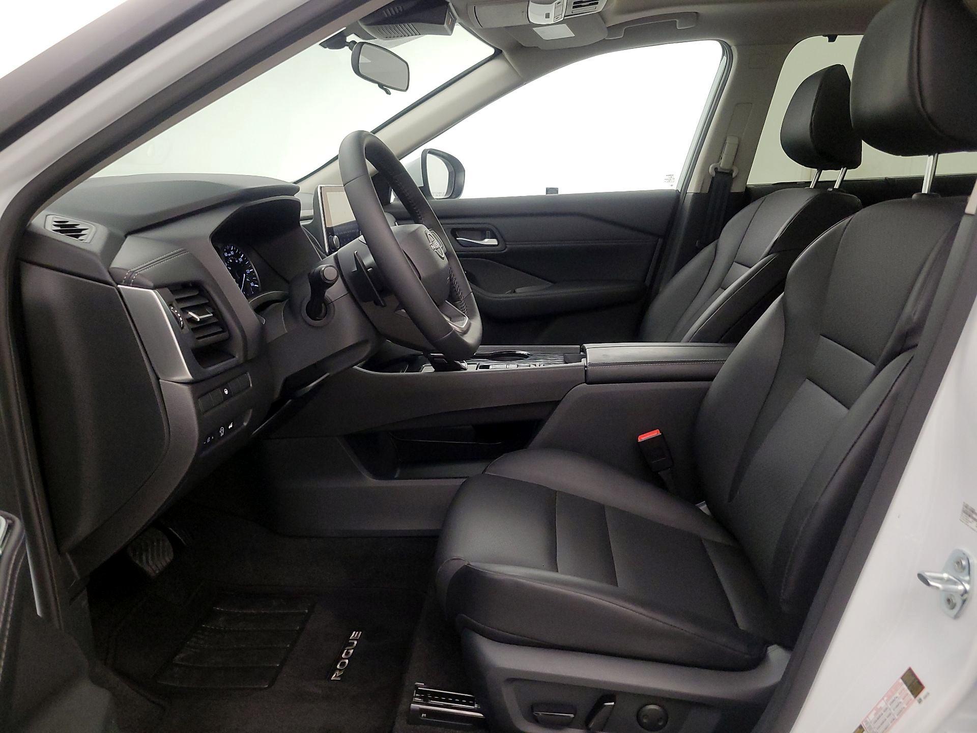 Thumbnail: 2025 Nissan Rogue - 11