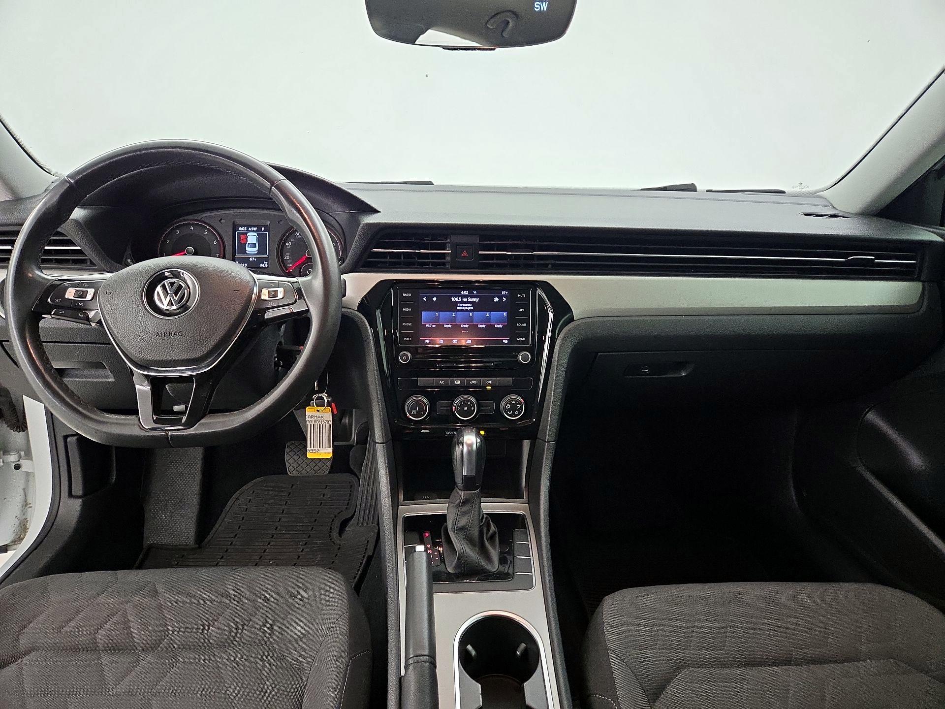 Thumbnail: 2021 Volkswagen Passat - 9