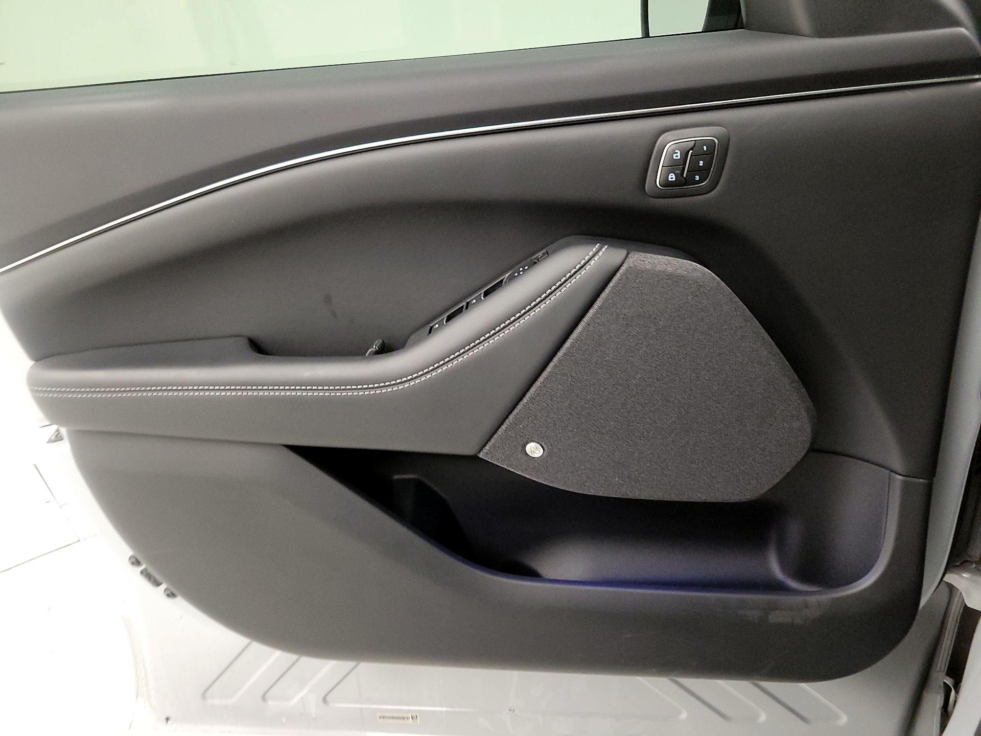 Thumbnail: 2022 Ford Mustang Mach-E - 12