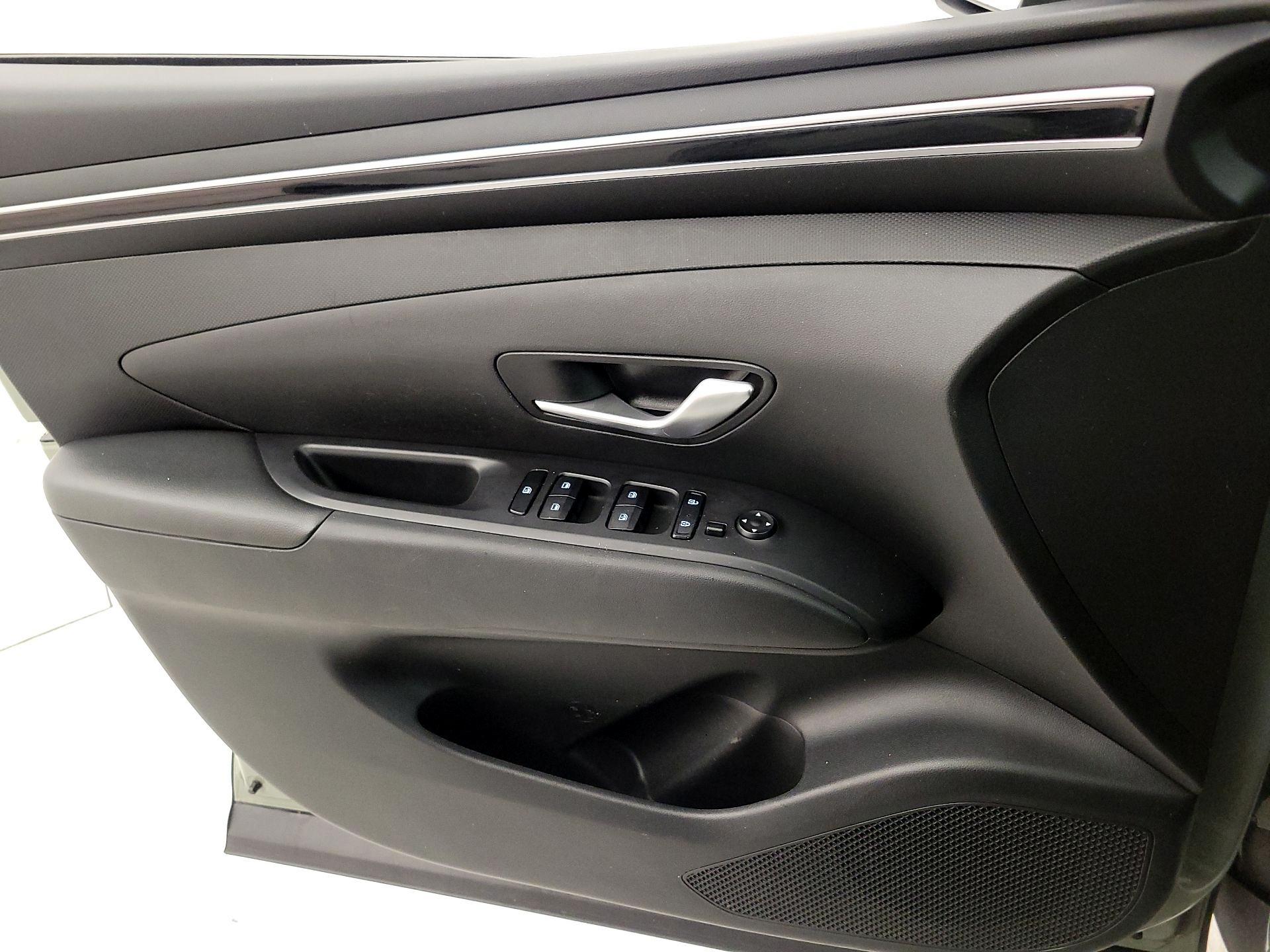 Thumbnail: 2023 Hyundai Santa Cruz - 12