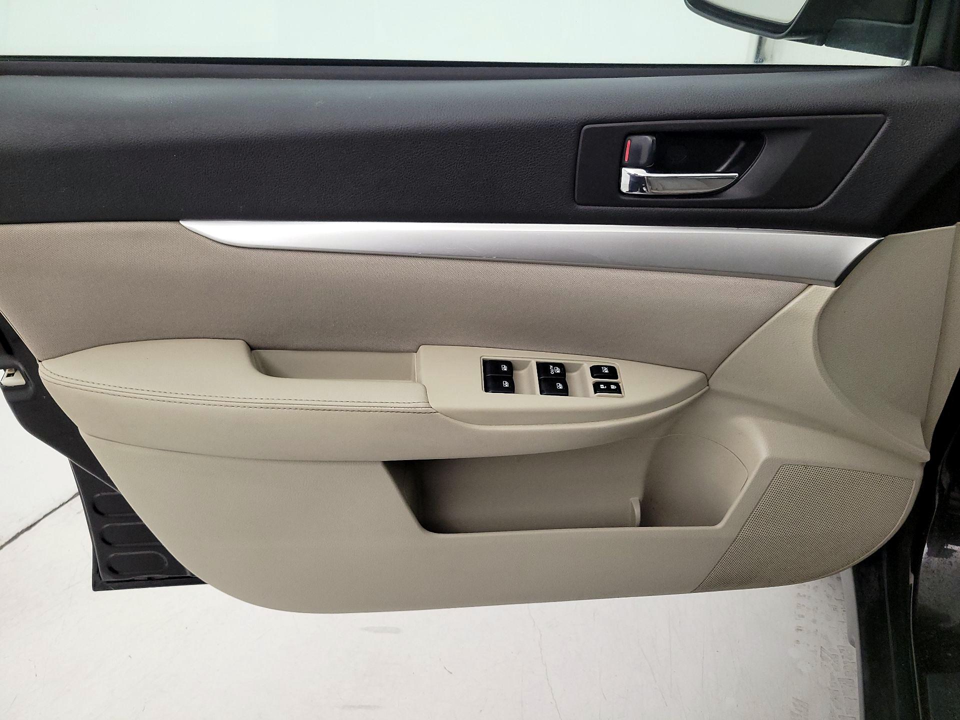 Thumbnail: 2014 Subaru Outback - 12