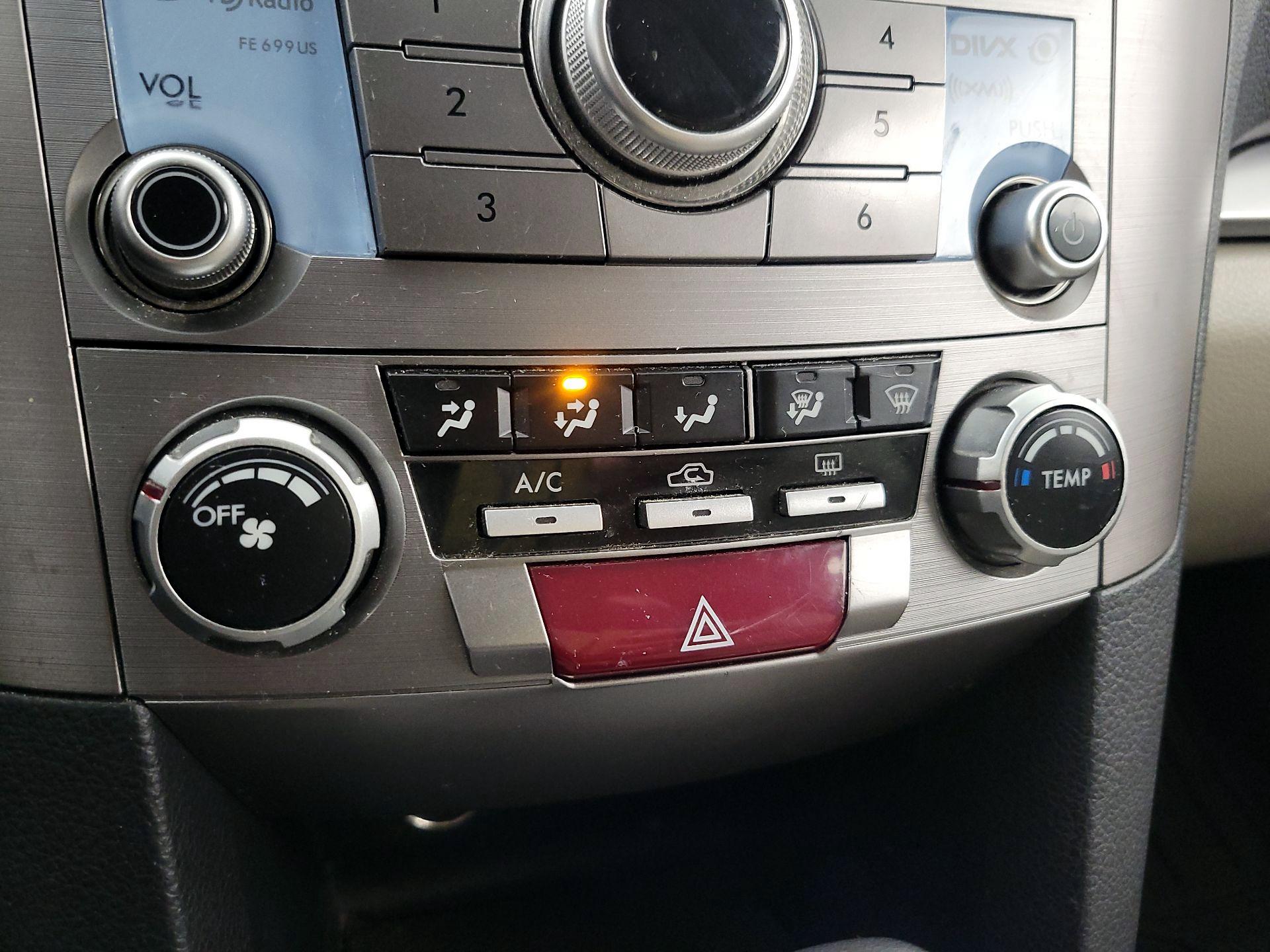 Thumbnail: 2014 Subaru Outback - 16